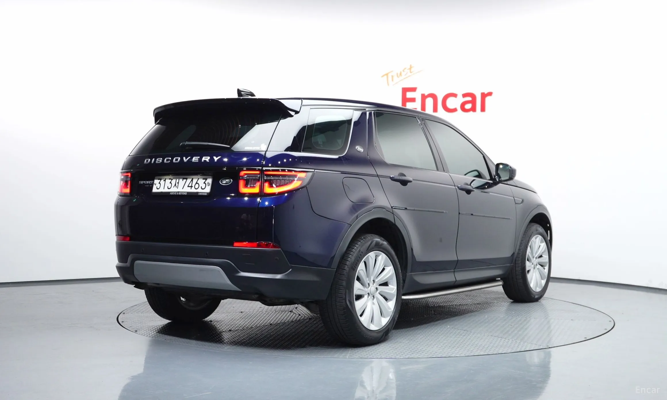 Land Rover Discovery Sports превью 2