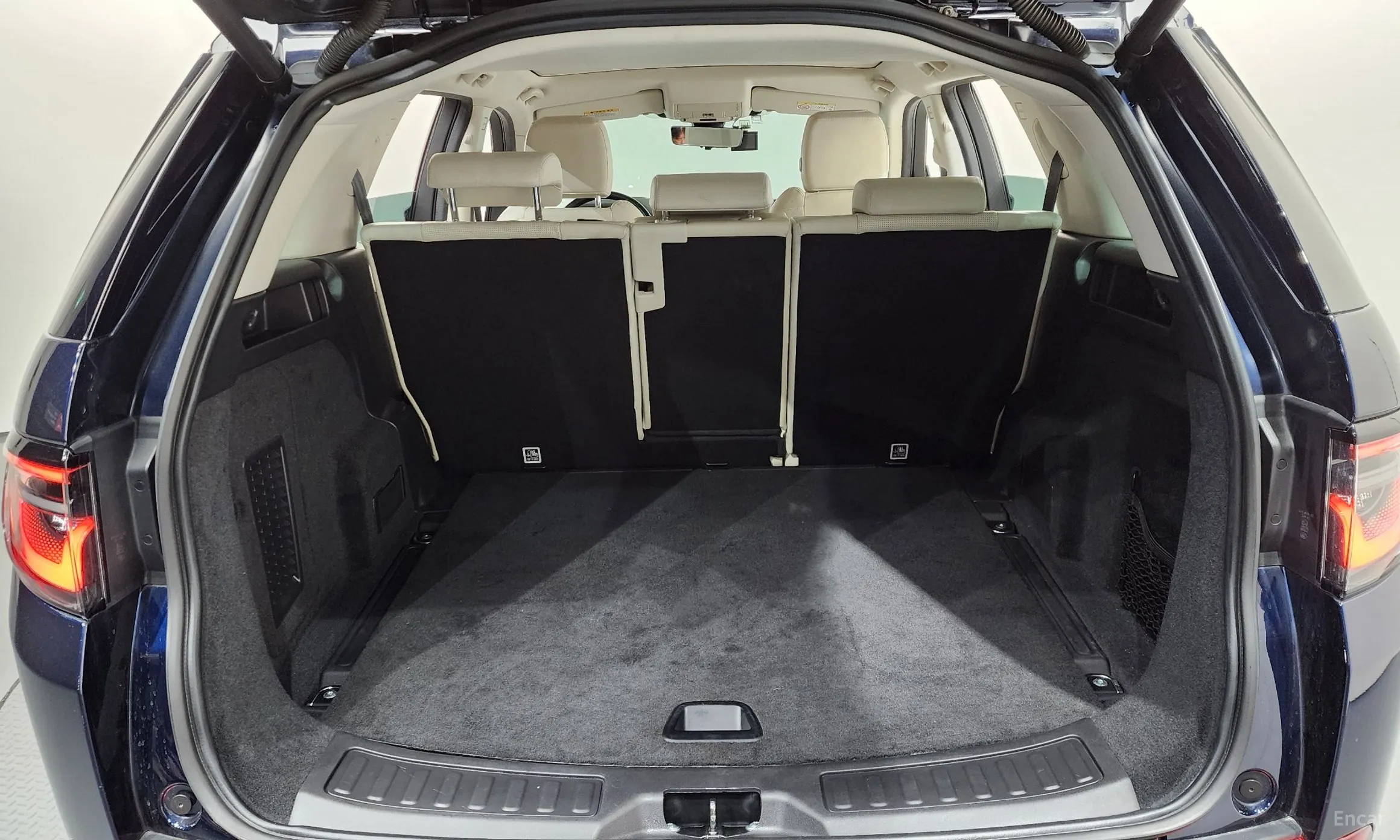 Land Rover Discovery Sports превью 18