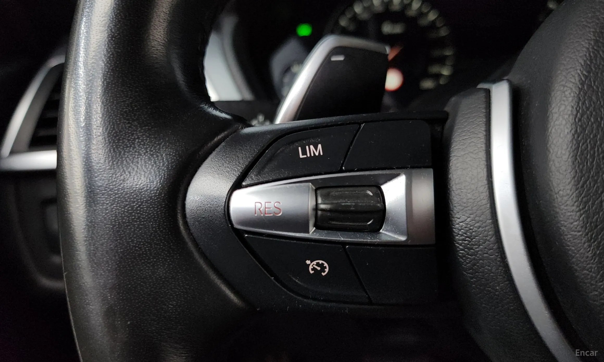 BMW 3 Series (F30) превью 18