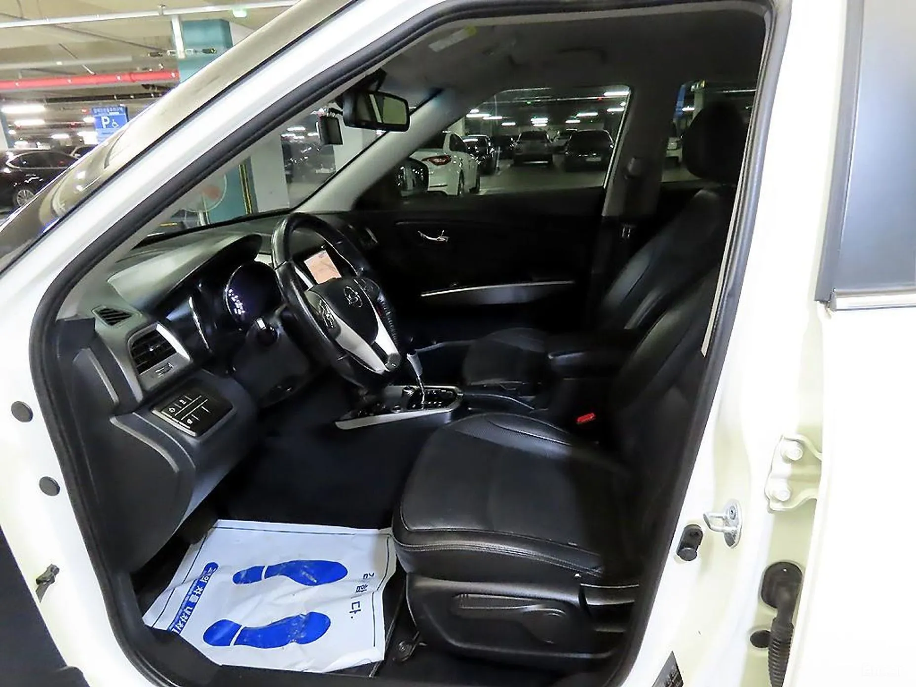 KG Mobility (SsangYong) Tivoli, Lazio превью 6