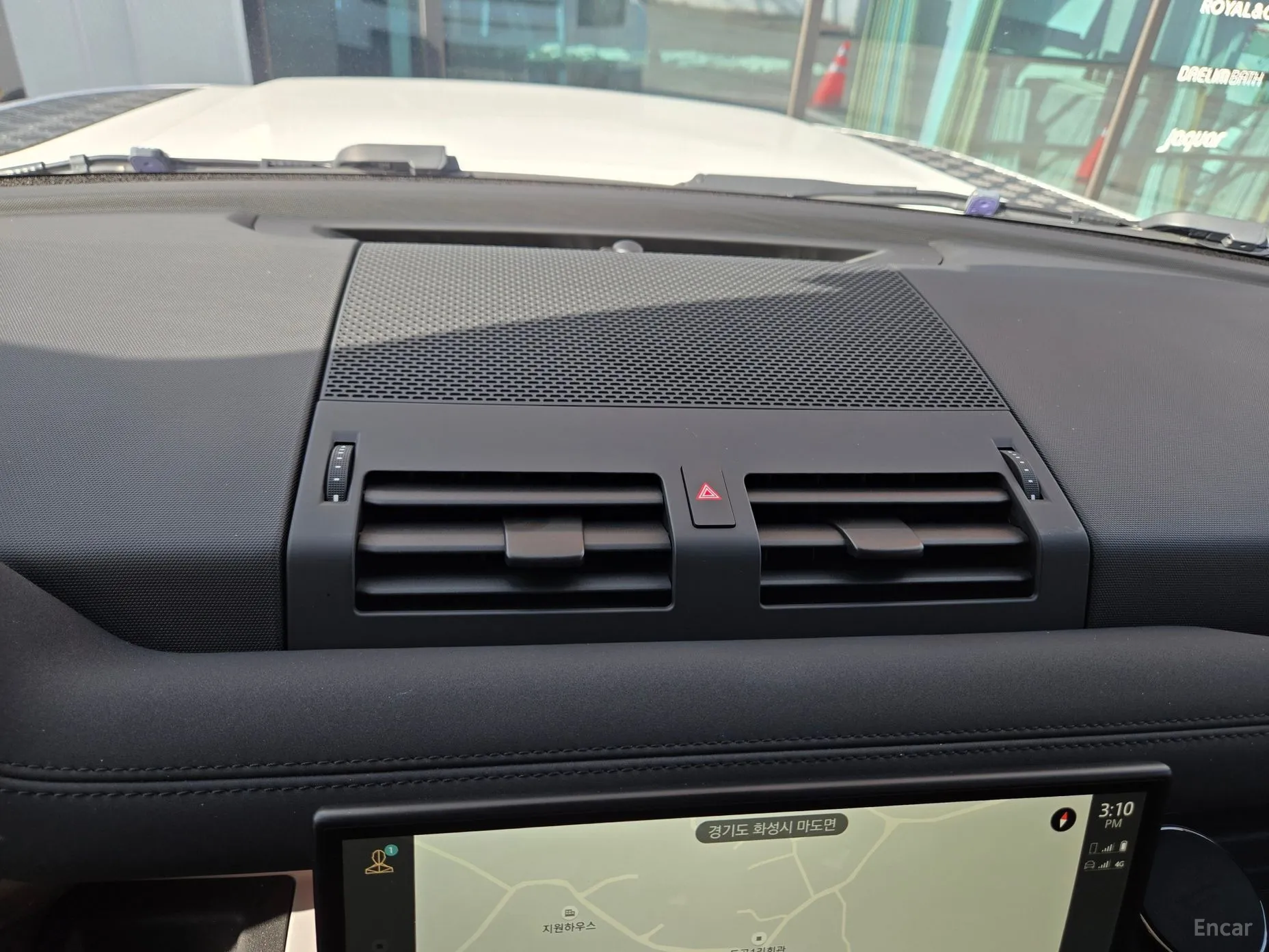 Land Rover Defender (L663) превью 10