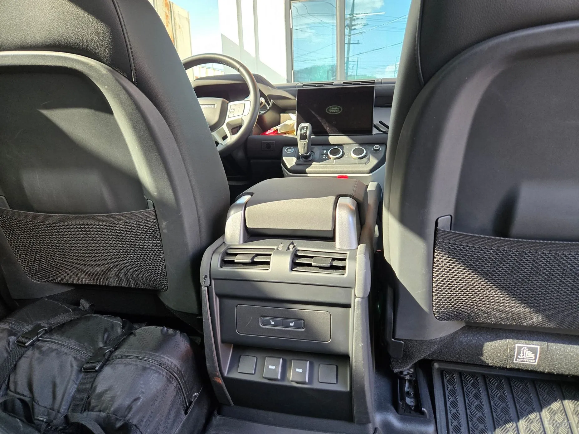 Land Rover Defender (L663) превью 14