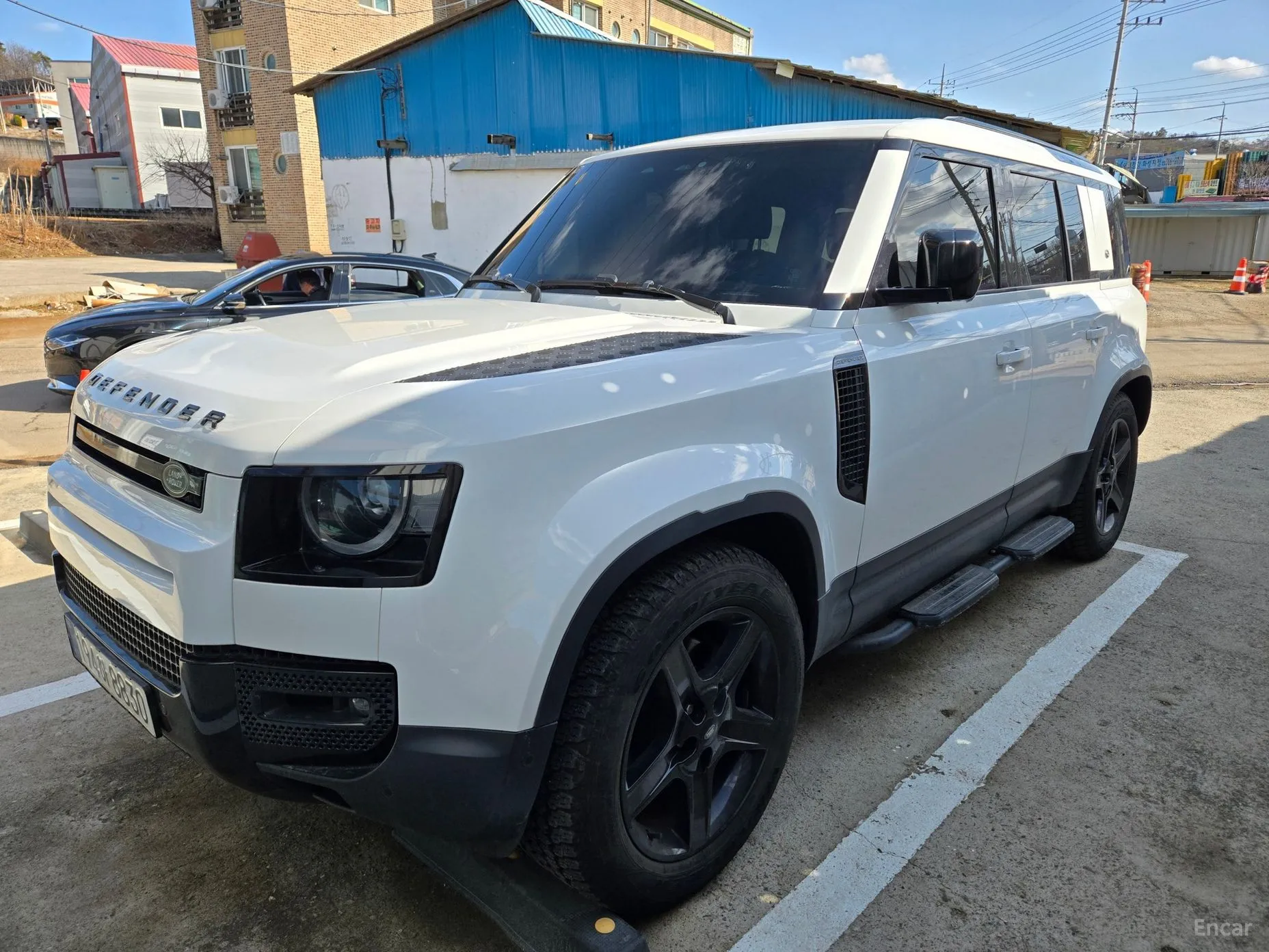 Land Rover Defender (L663)