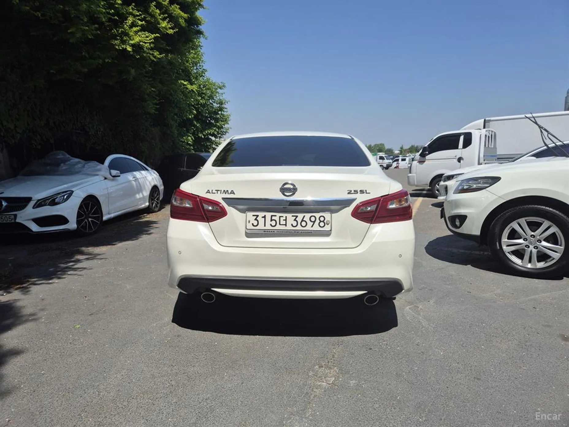 Nissan Altima превью 4