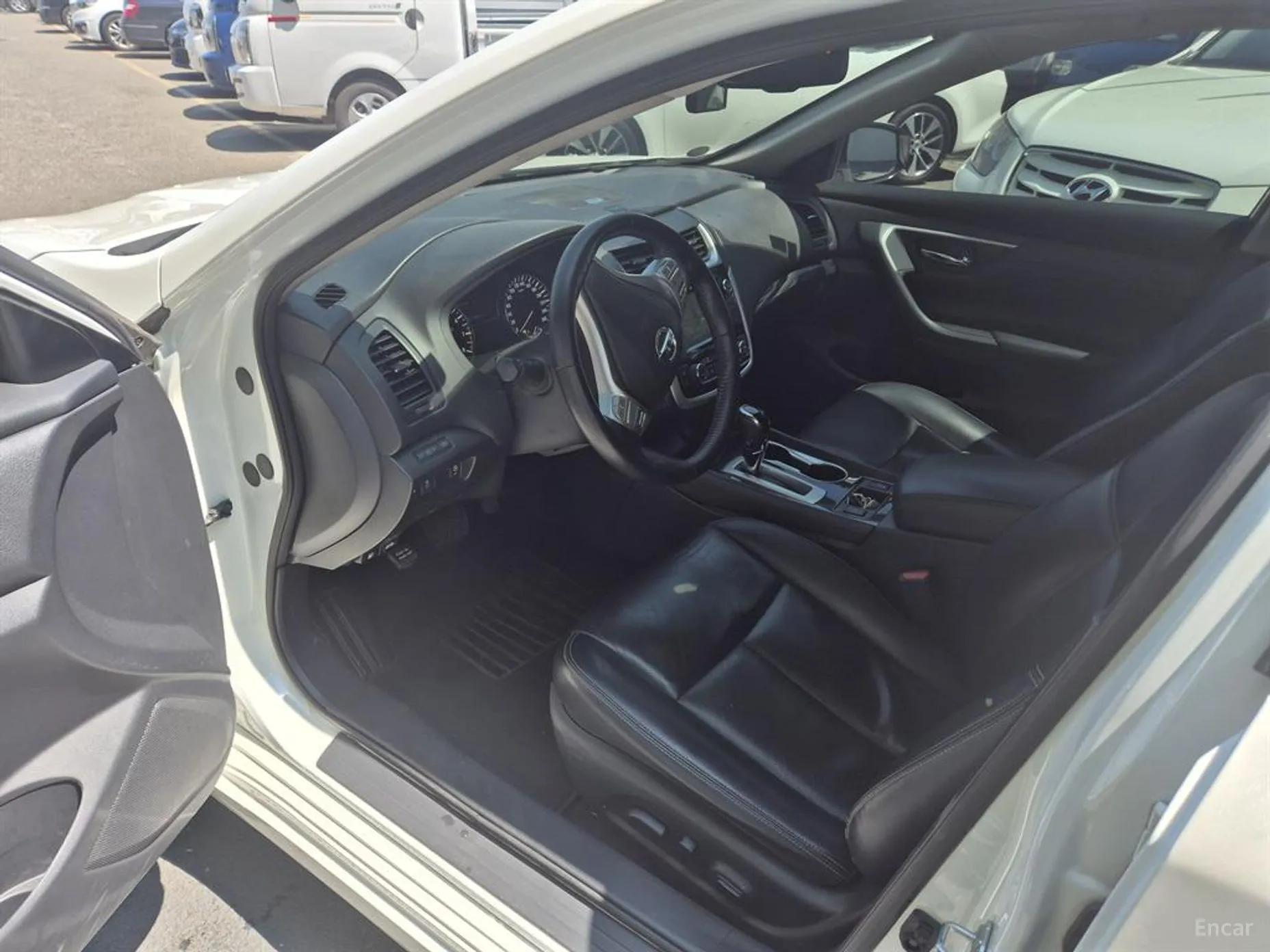Nissan Altima превью 7