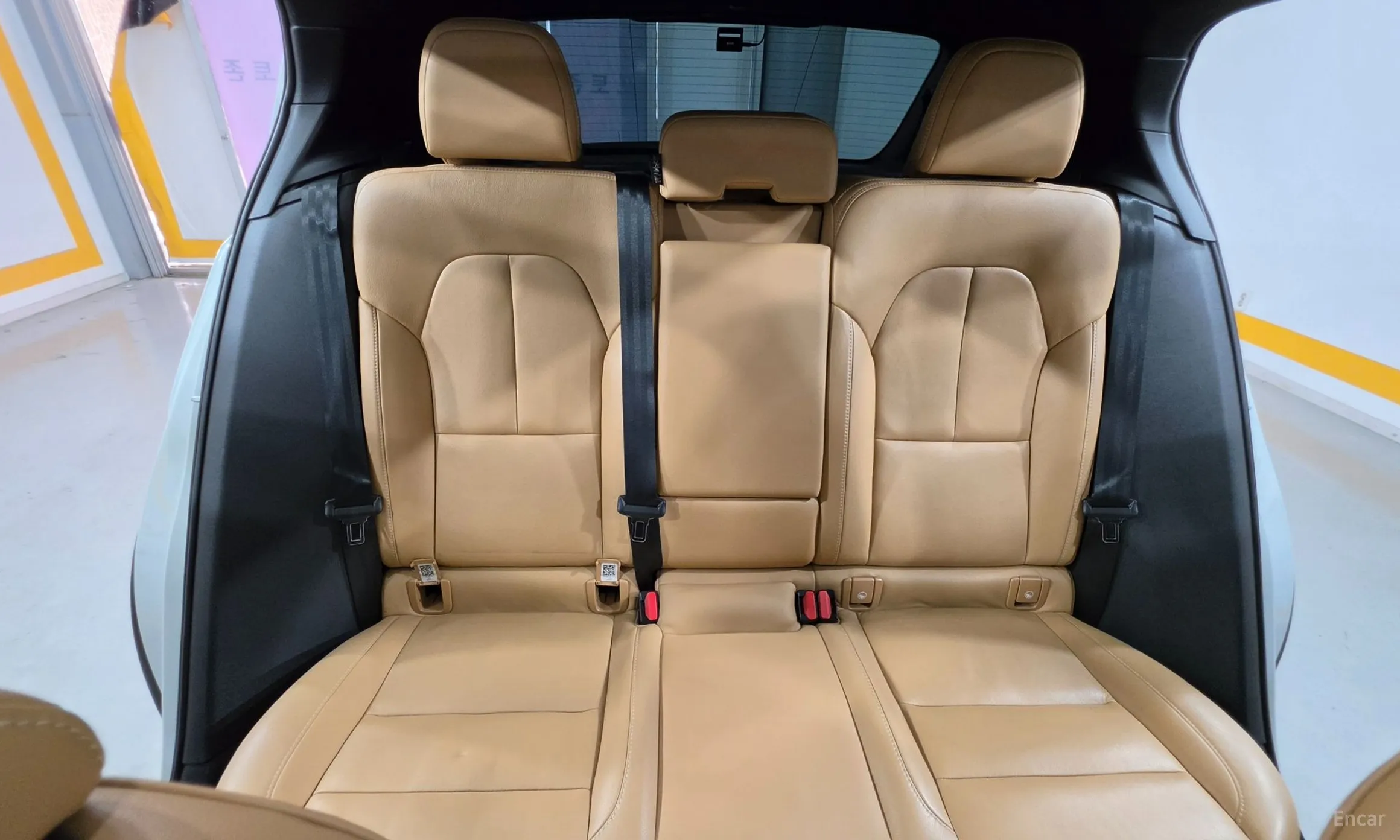 Volvo XC40 превью 11