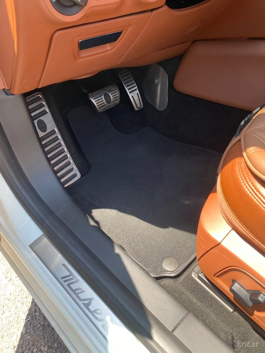 Maserati Quattroporte превью 13