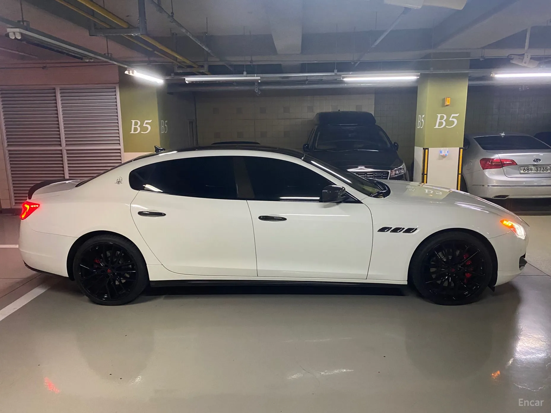 Maserati Quattroporte превью 20