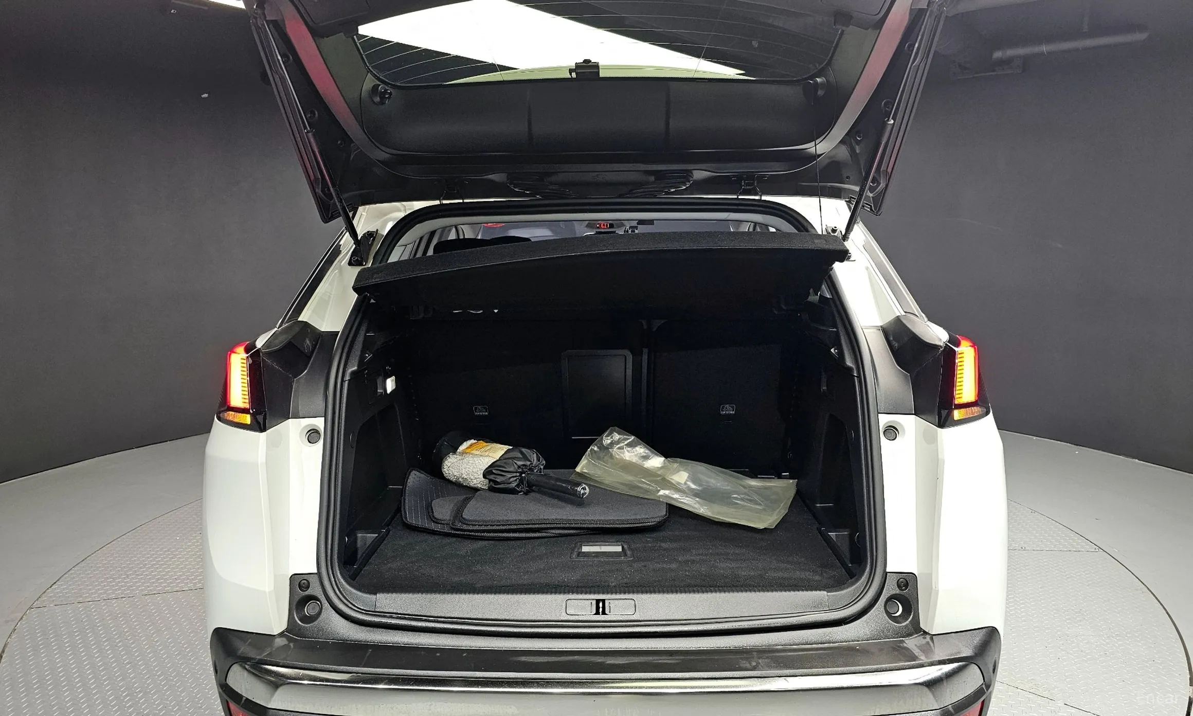 Peugeot 3008 2nd generation превью 20