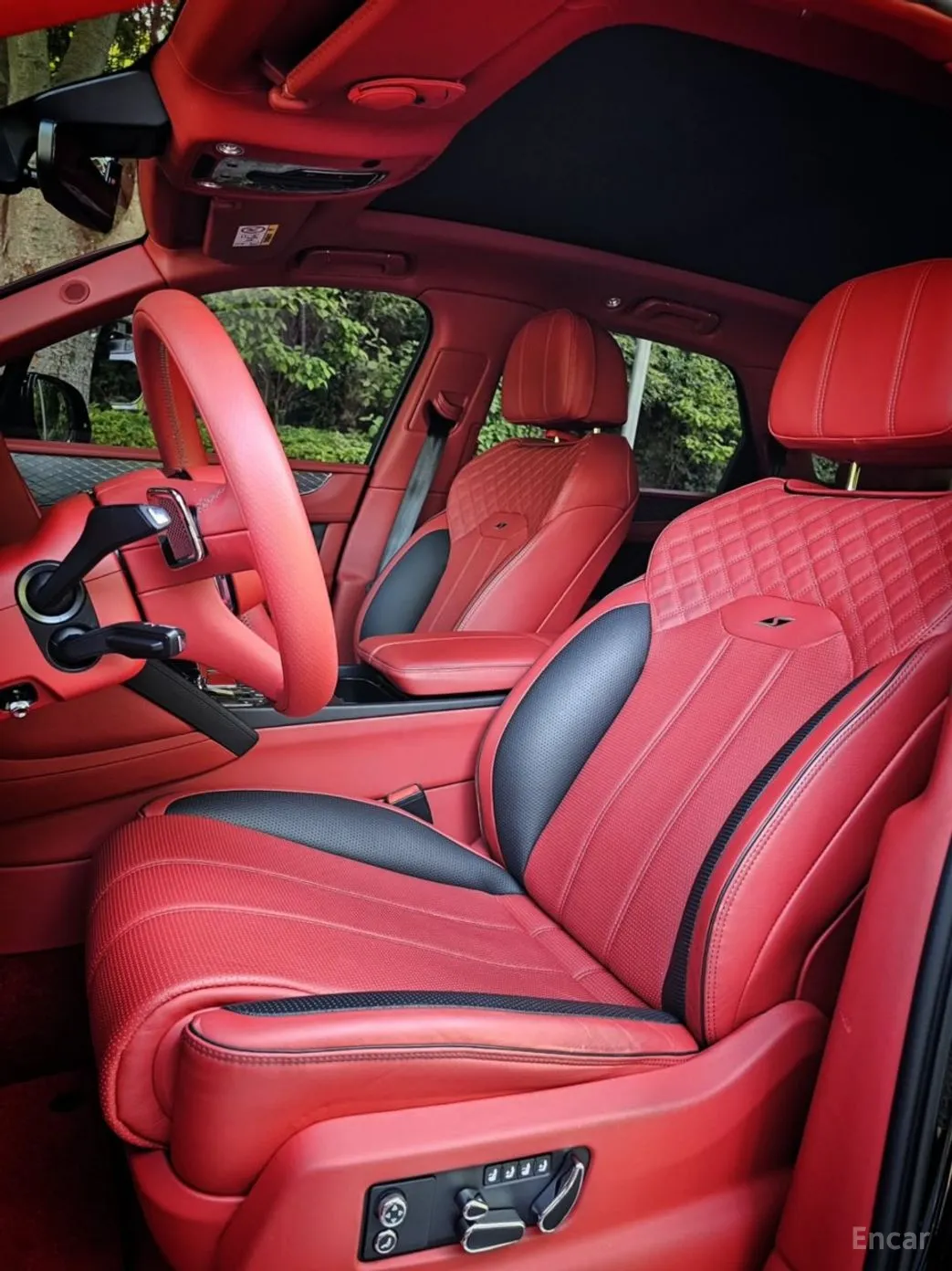 Bentley Bentayga превью 11