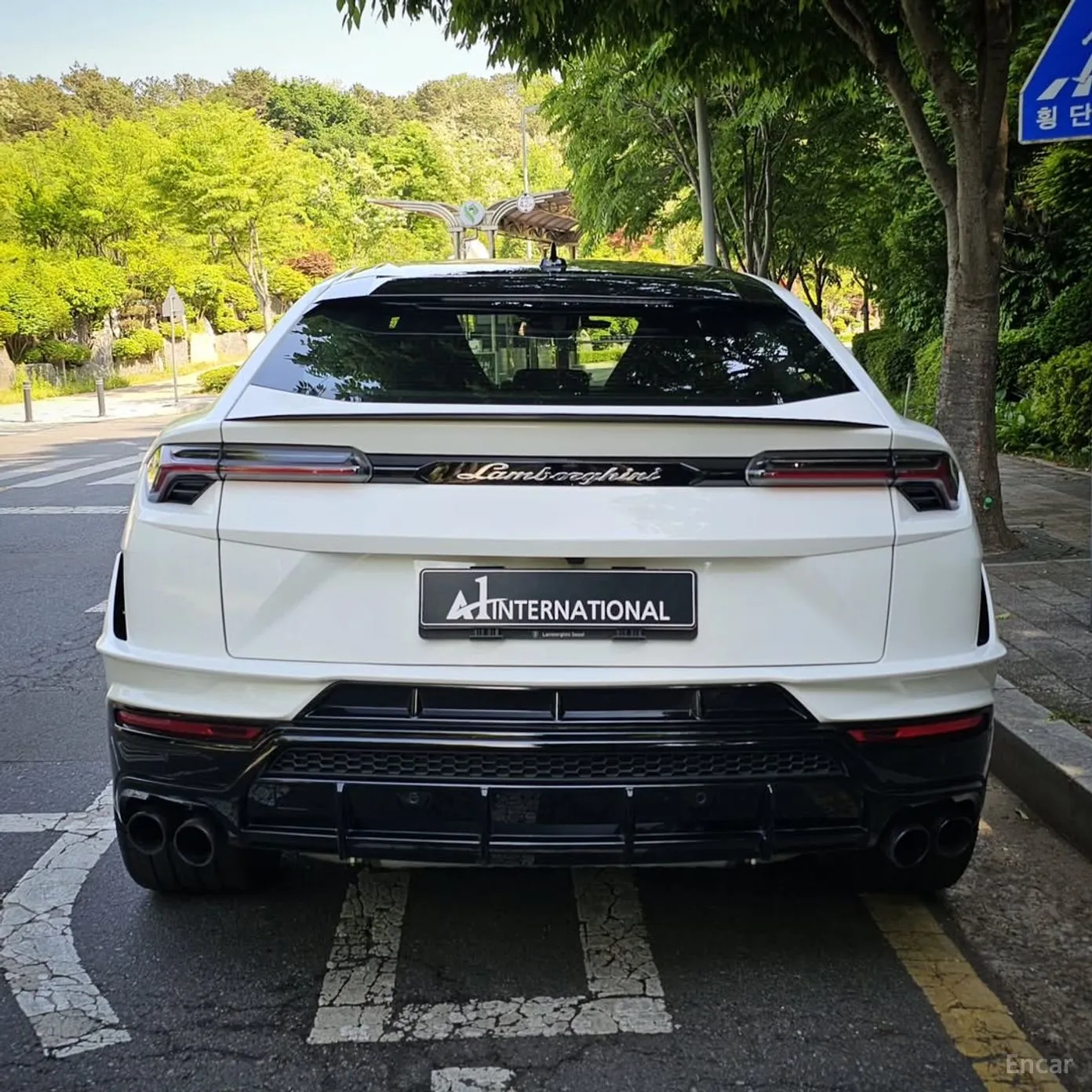 Lamborghini Urus превью 10