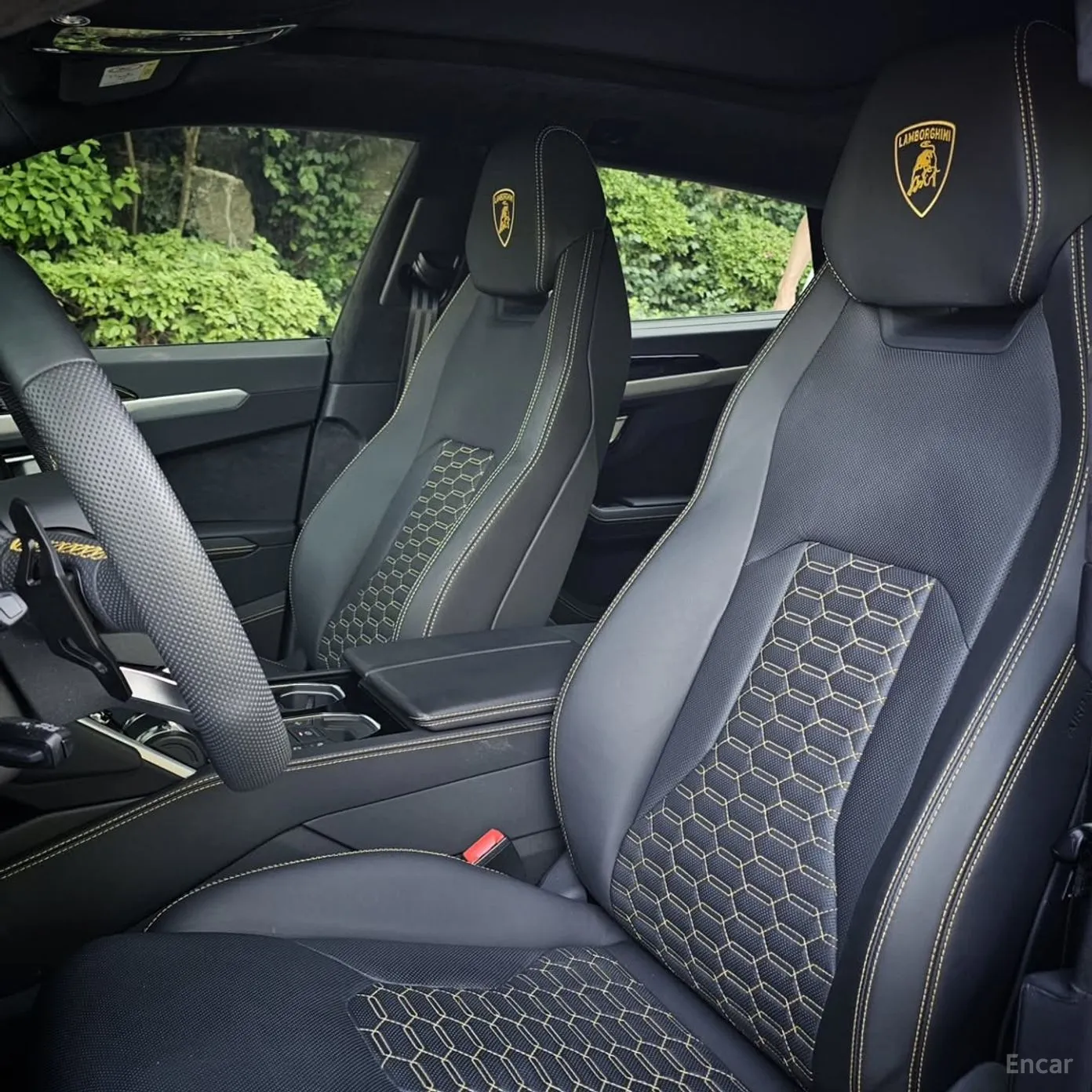 Lamborghini Urus превью 12