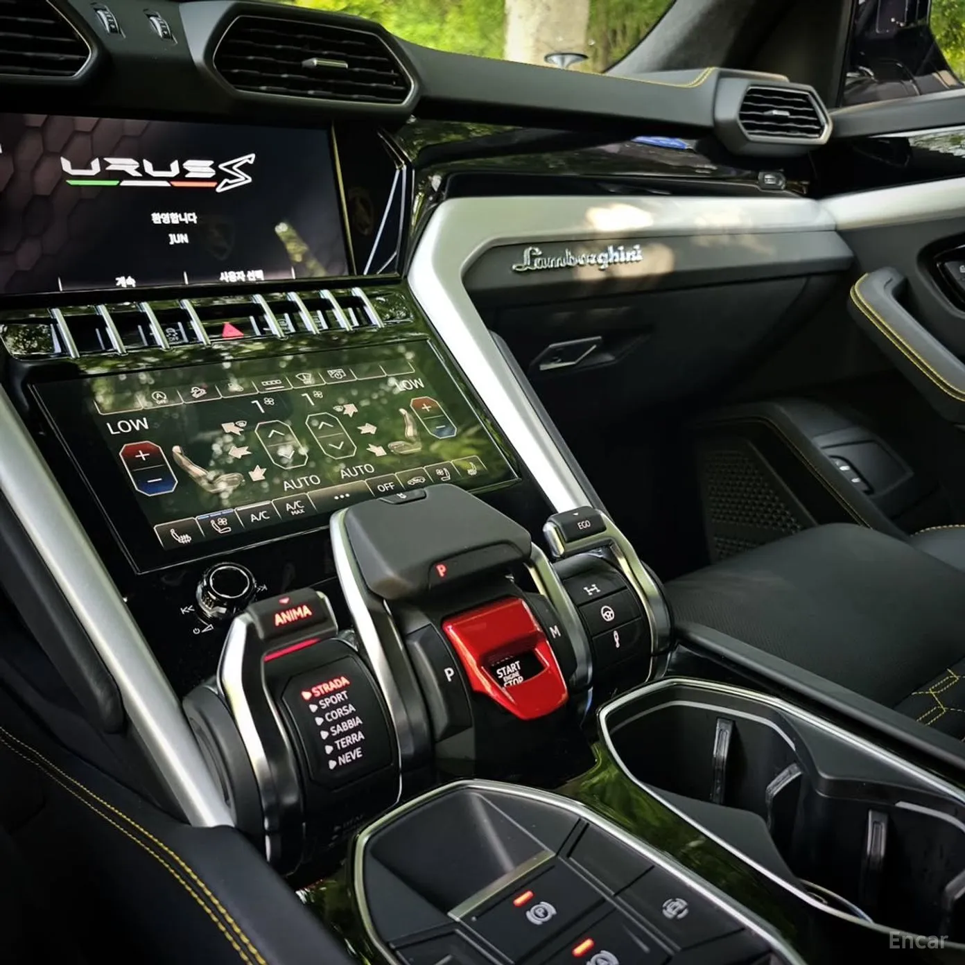 Lamborghini Urus превью 15