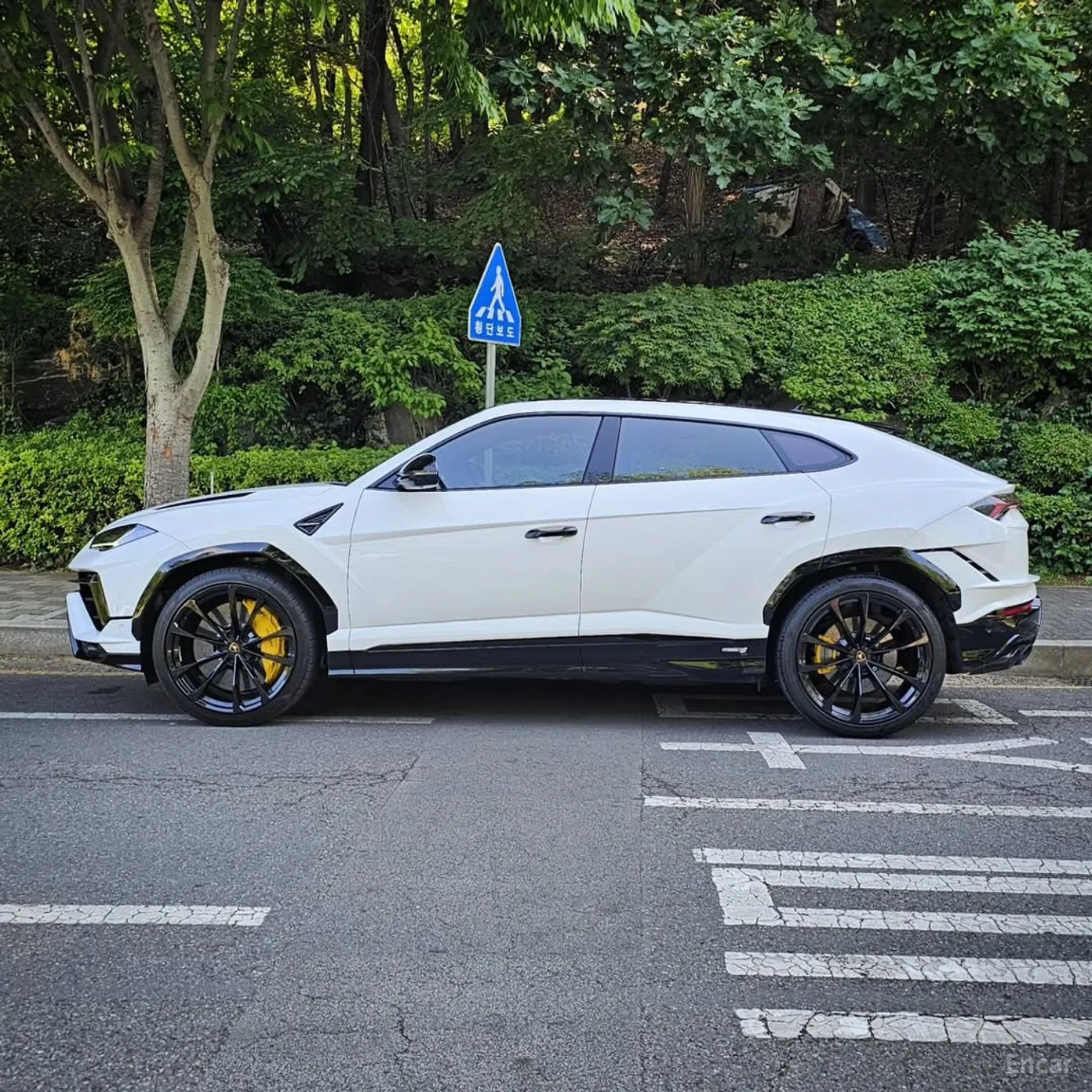 Lamborghini Urus превью 7