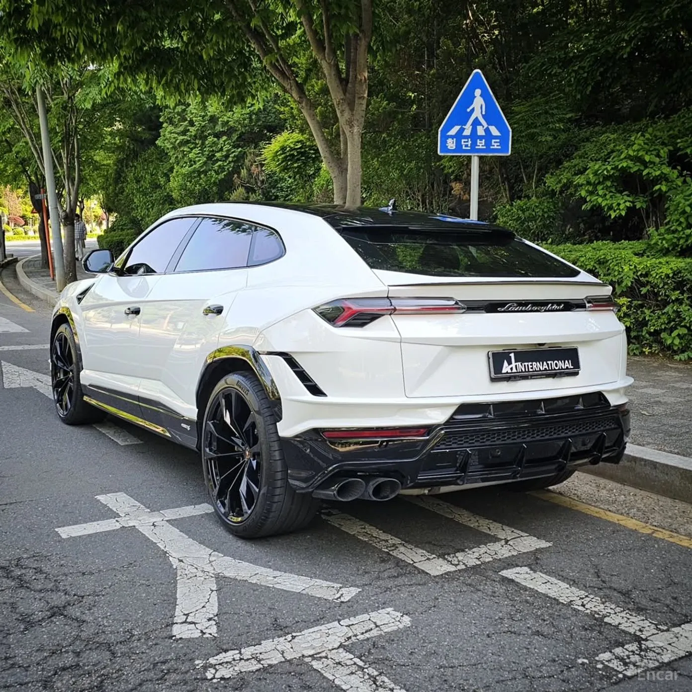 Lamborghini Urus превью 8