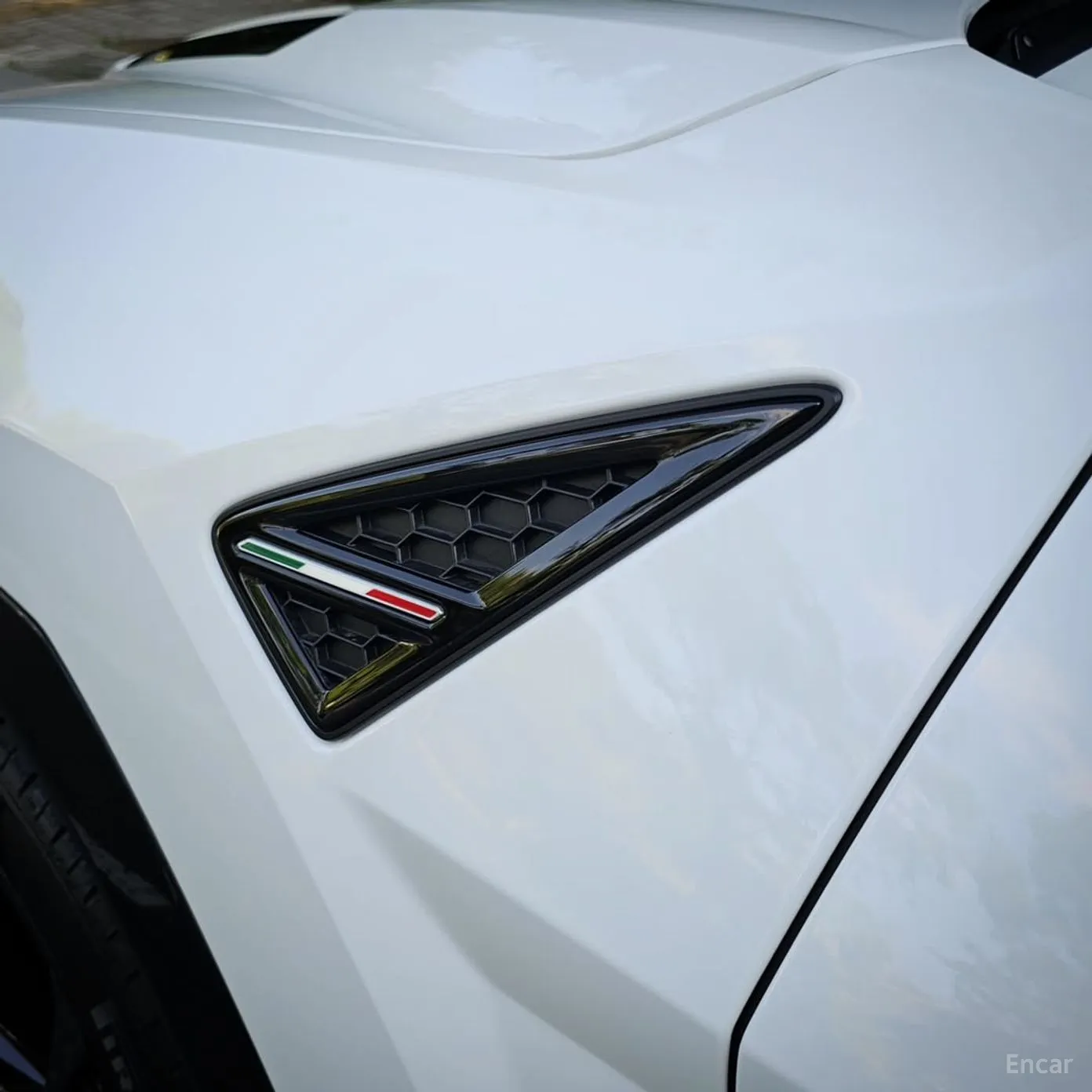 Lamborghini Urus превью 9