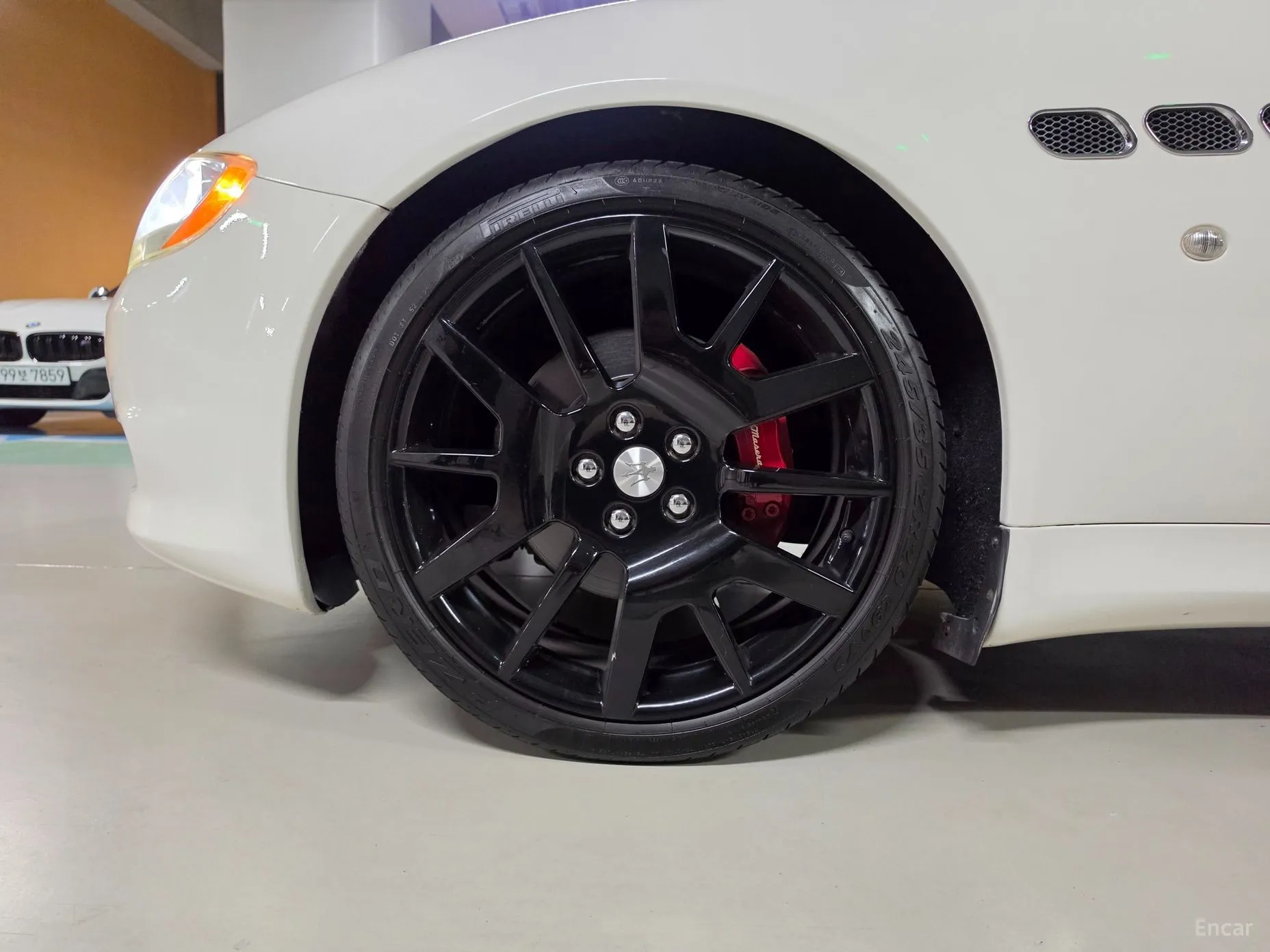 Maserati Quattroporte превью 7