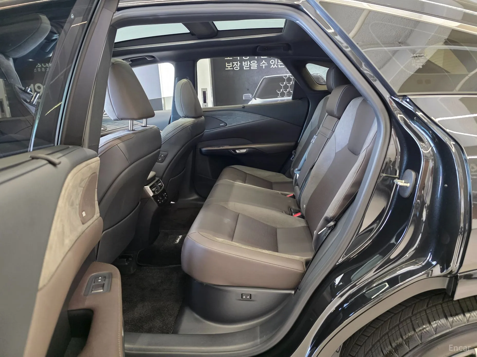 Lexus RX450h + 5th Gen превью 11