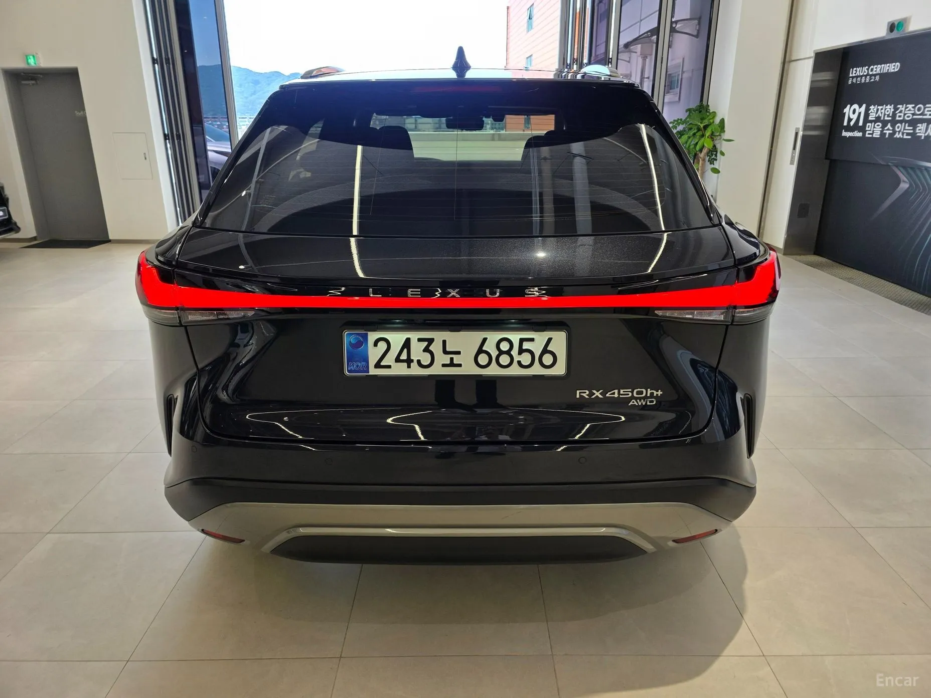 Lexus RX450h + 5th Gen превью 4