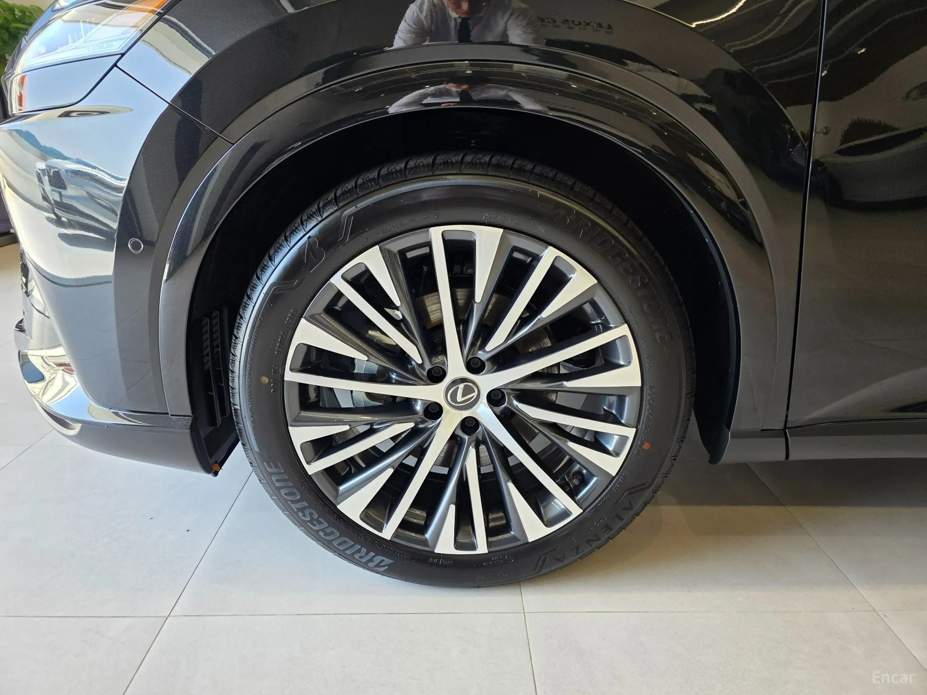 Lexus RX450h + 5th Gen превью 5