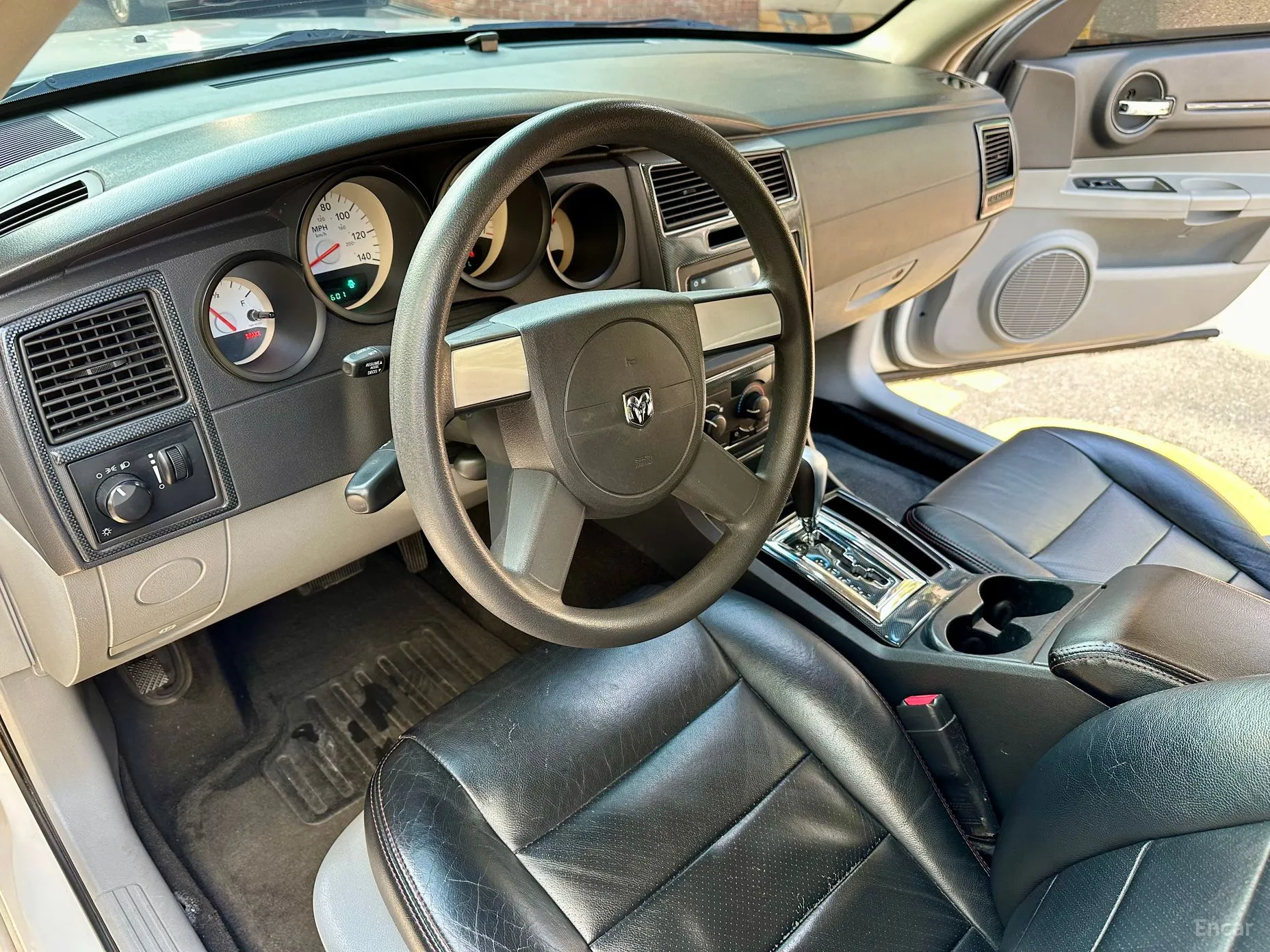 Dodge Magnum превью 10
