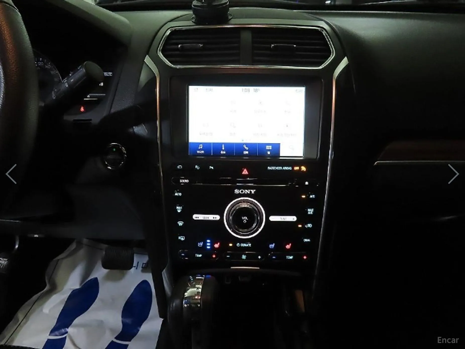 Ford Explorer превью 11