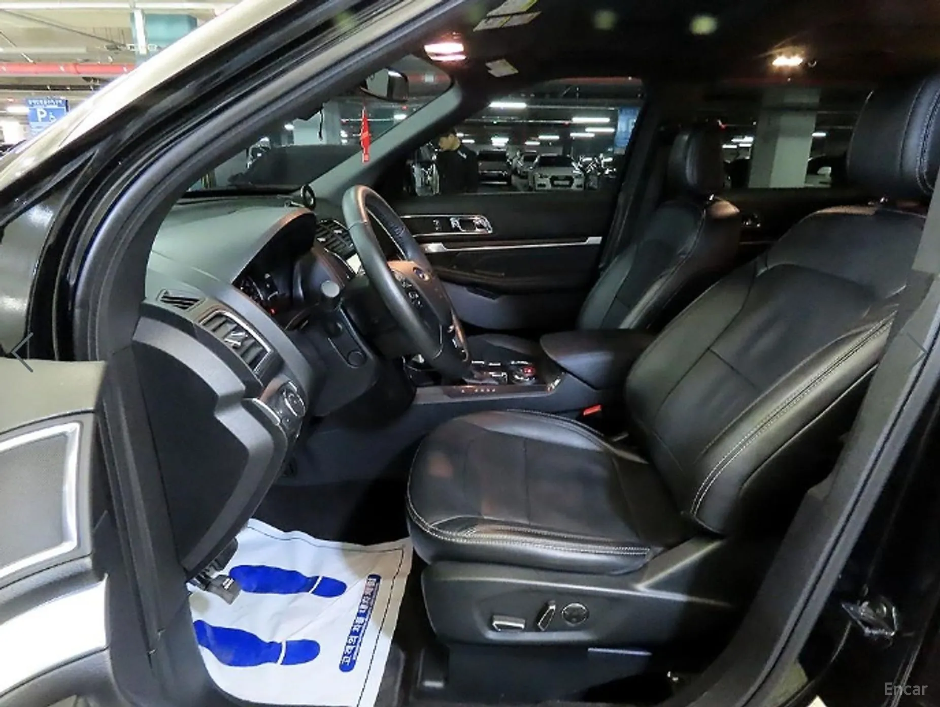 Ford Explorer превью 6