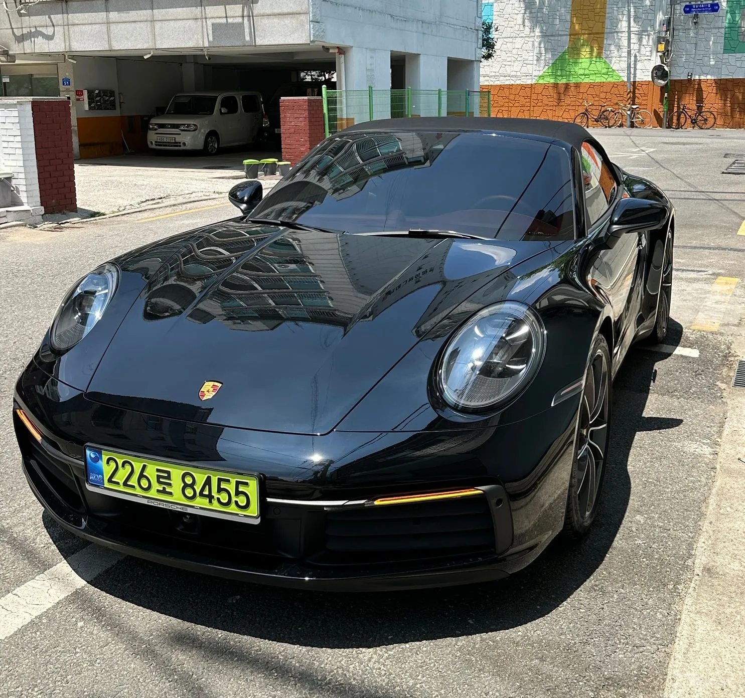 Porsche 911 (992) превью 9