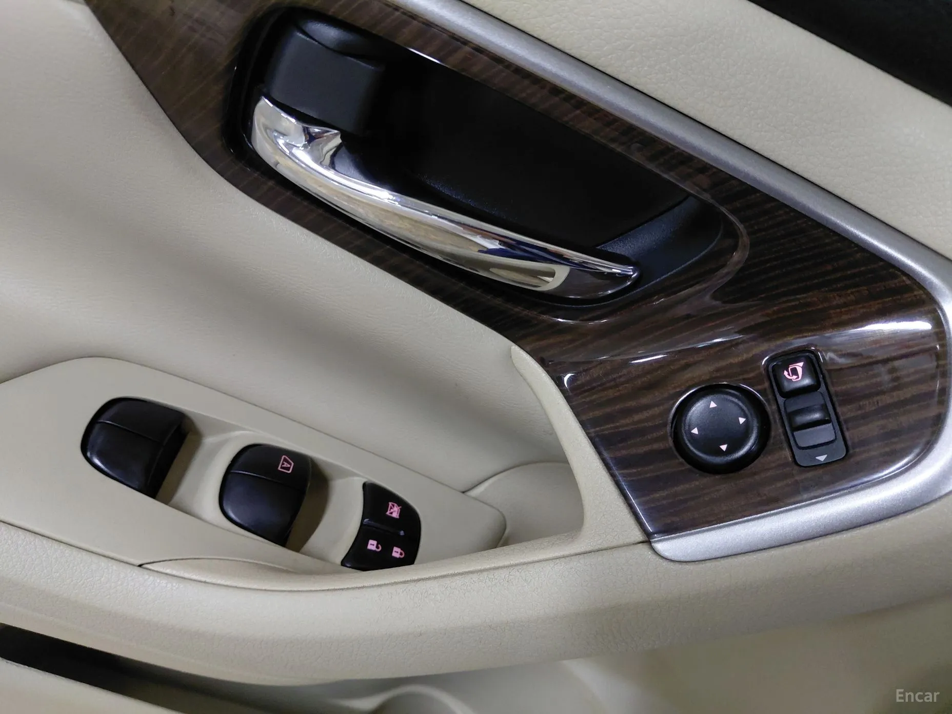 Nissan Altima превью 12