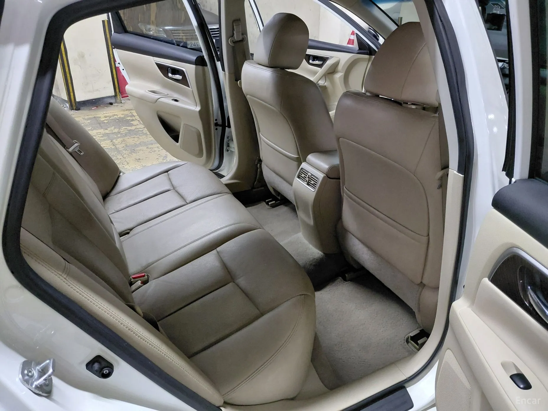 Nissan Altima превью 16