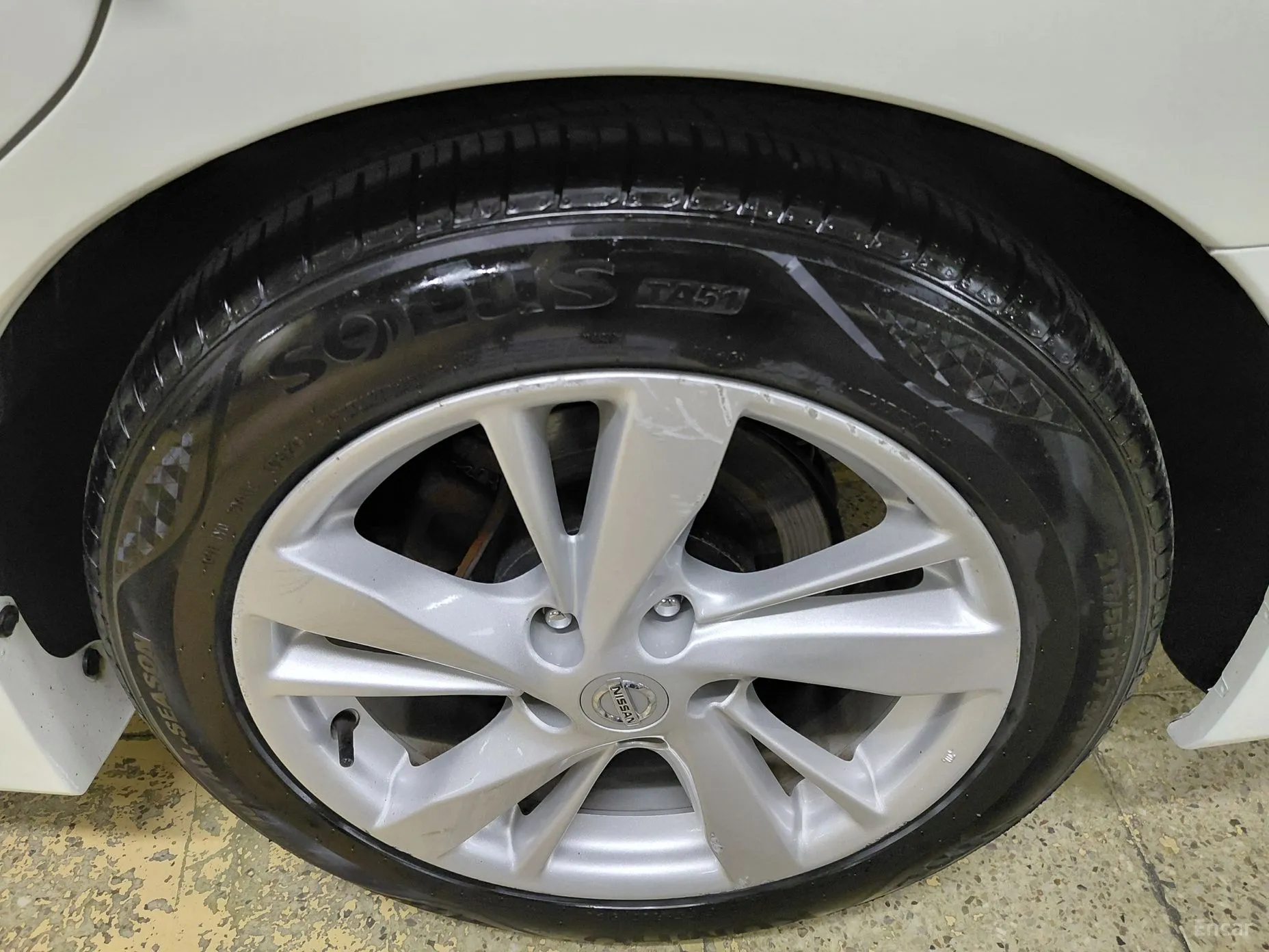 Nissan Altima превью 18