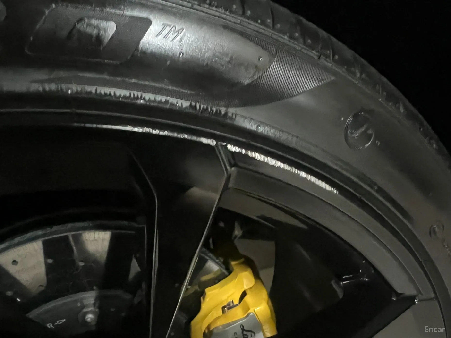 Lamborghini Urus превью 12