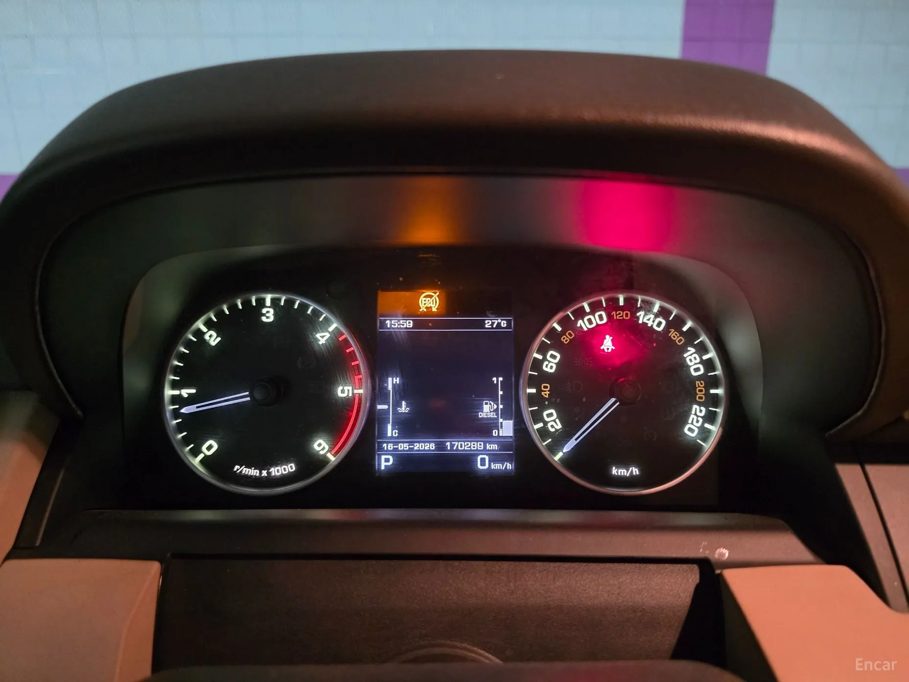 Land Rover Discovery 4 превью 12