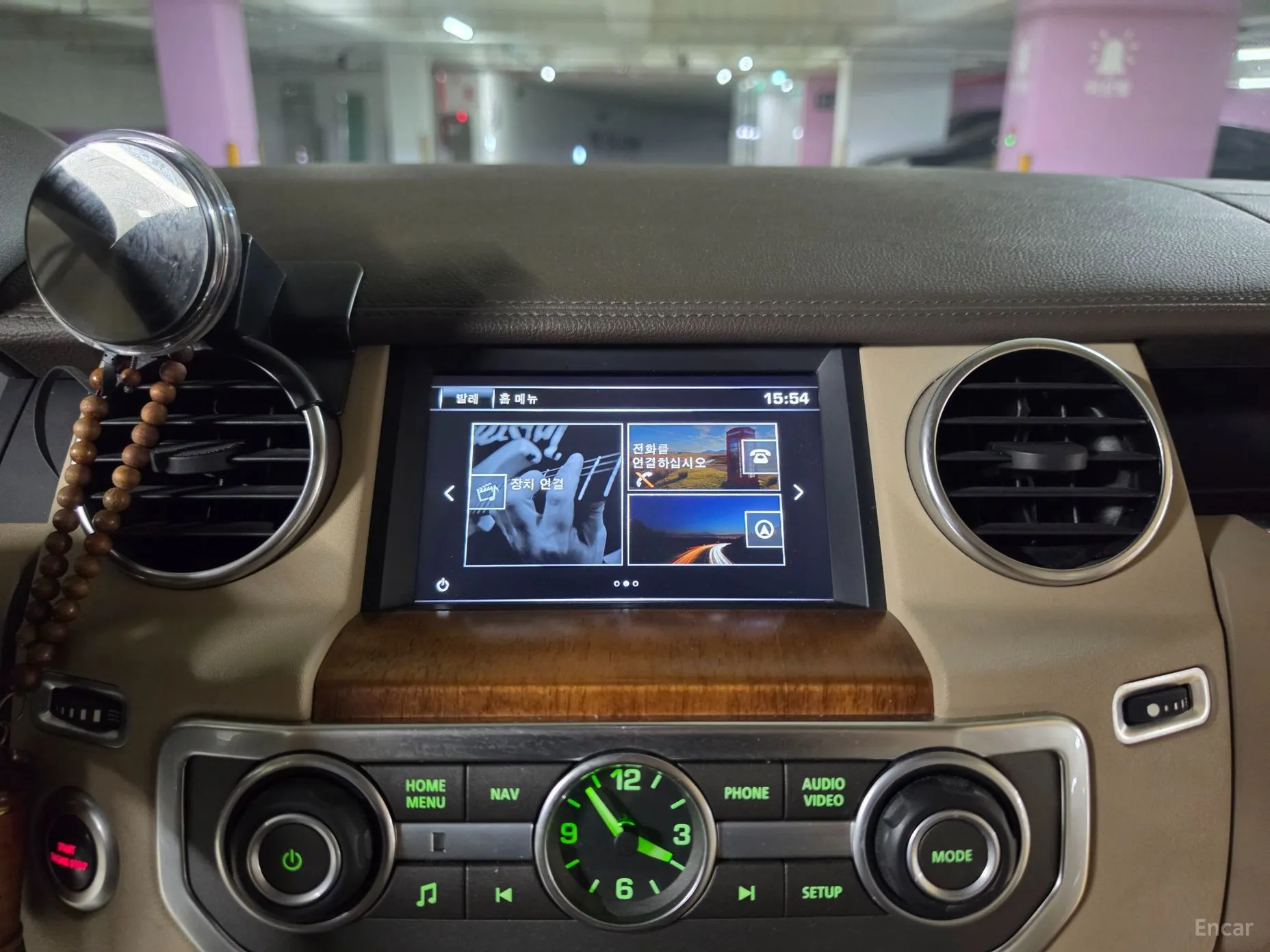 Land Rover Discovery 4 превью 15