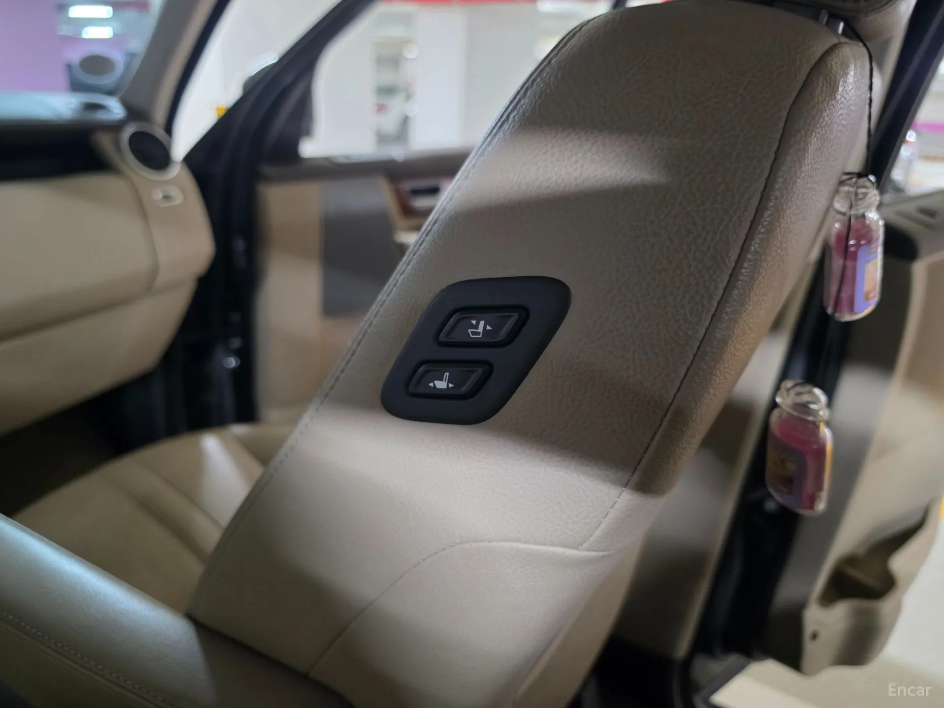 Land Rover Discovery 4 превью 19