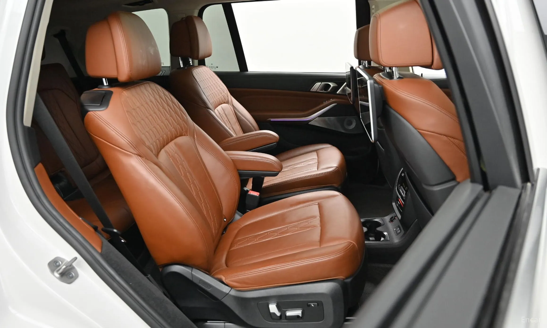 BMW X7 (G07) превью 12