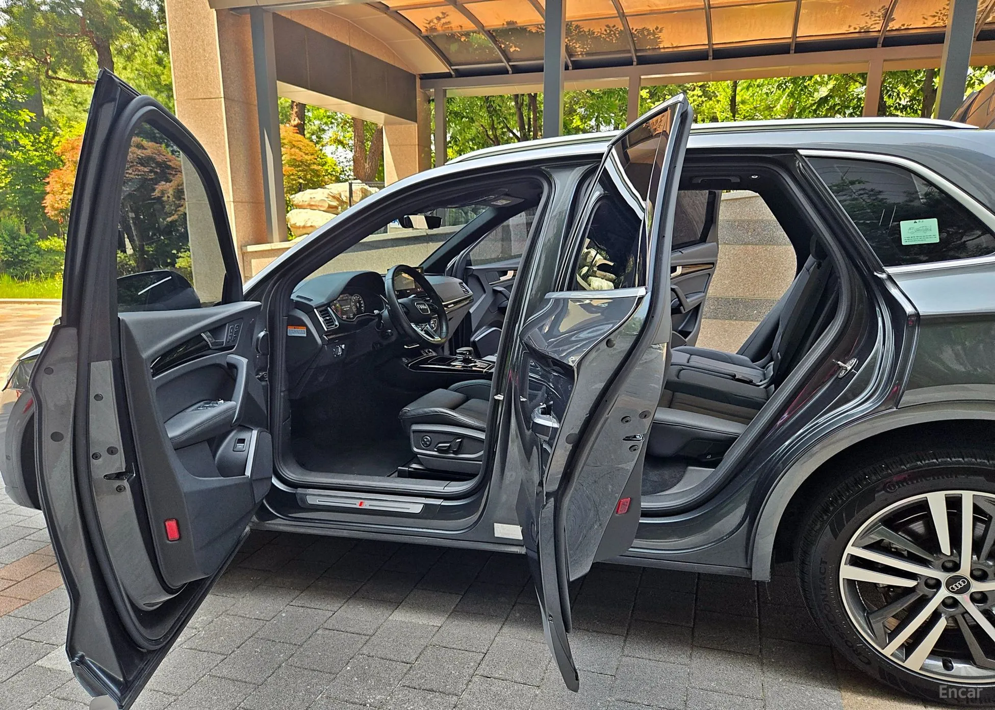 Audi Q5 (FY) превью 9