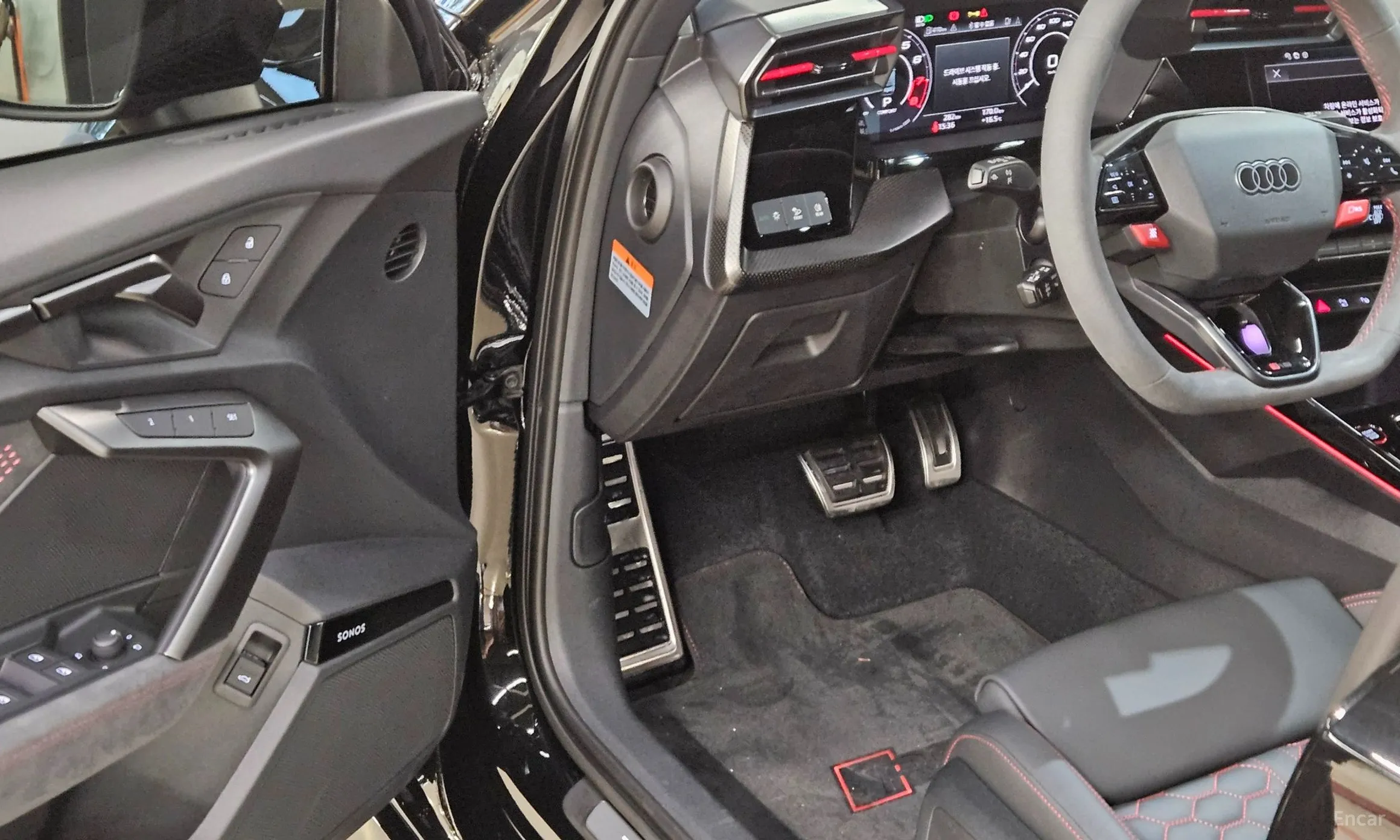 Audi RS3 (8Y) превью 11
