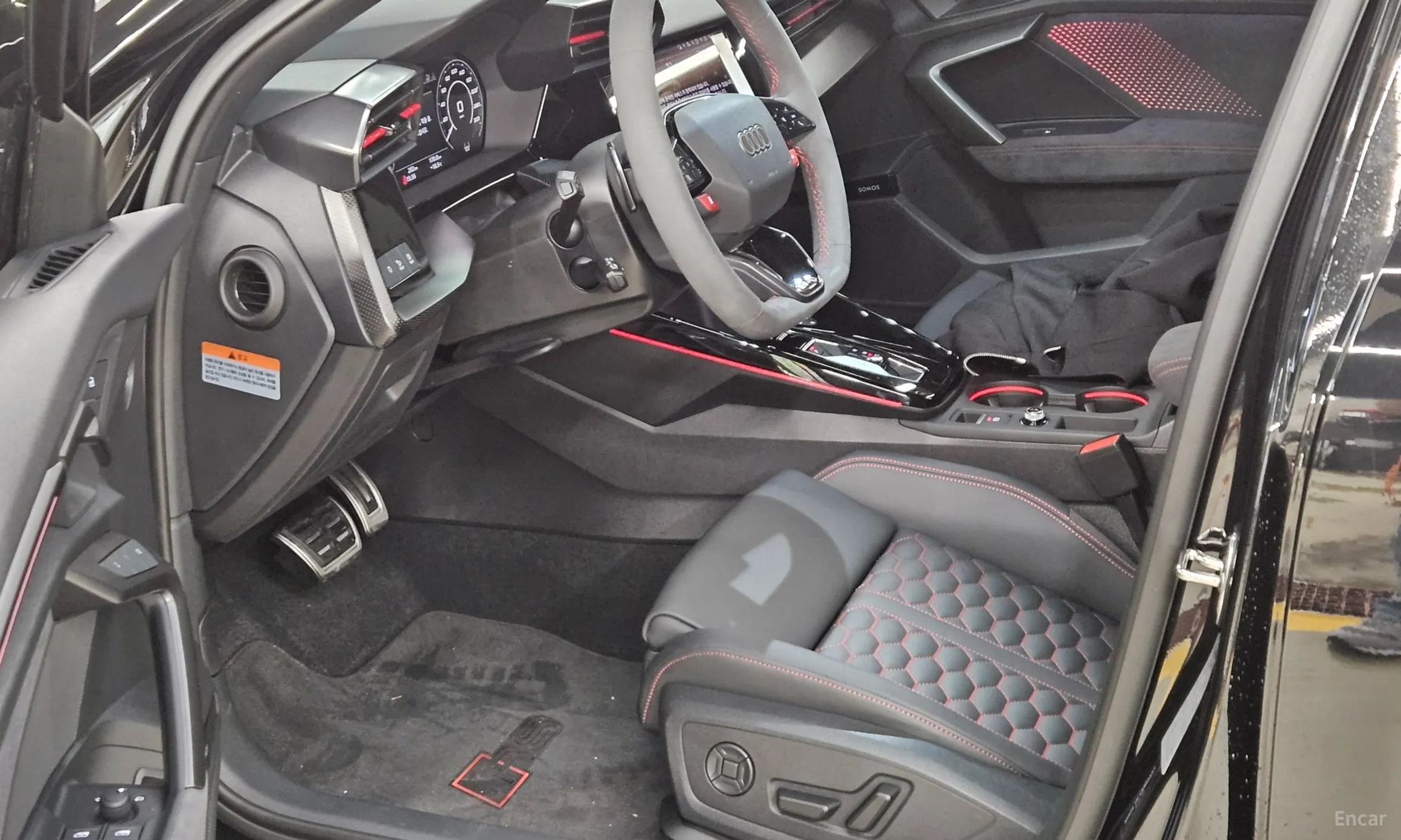 Audi RS3 (8Y) превью 8