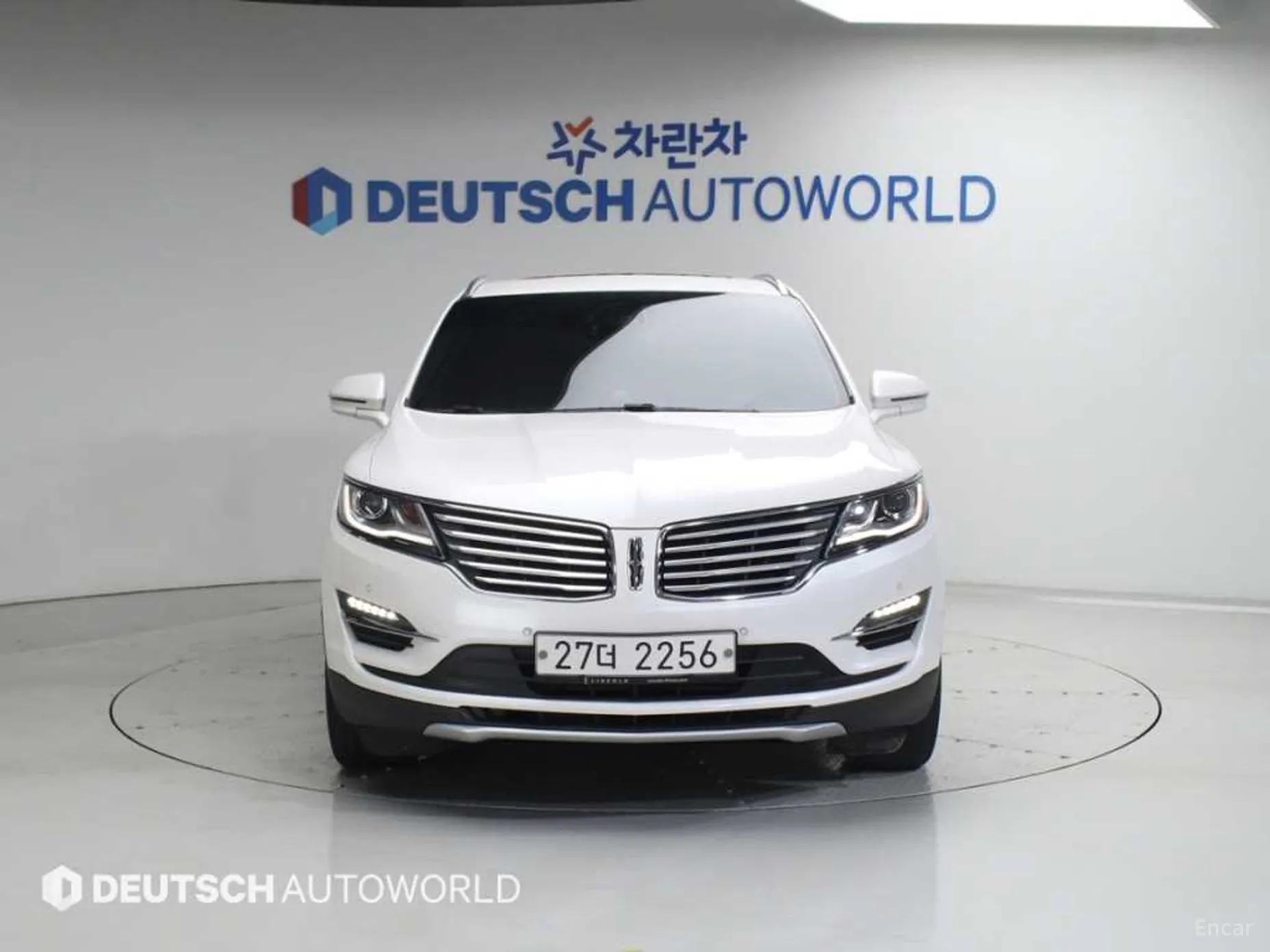 Lincoln MKC превью 3