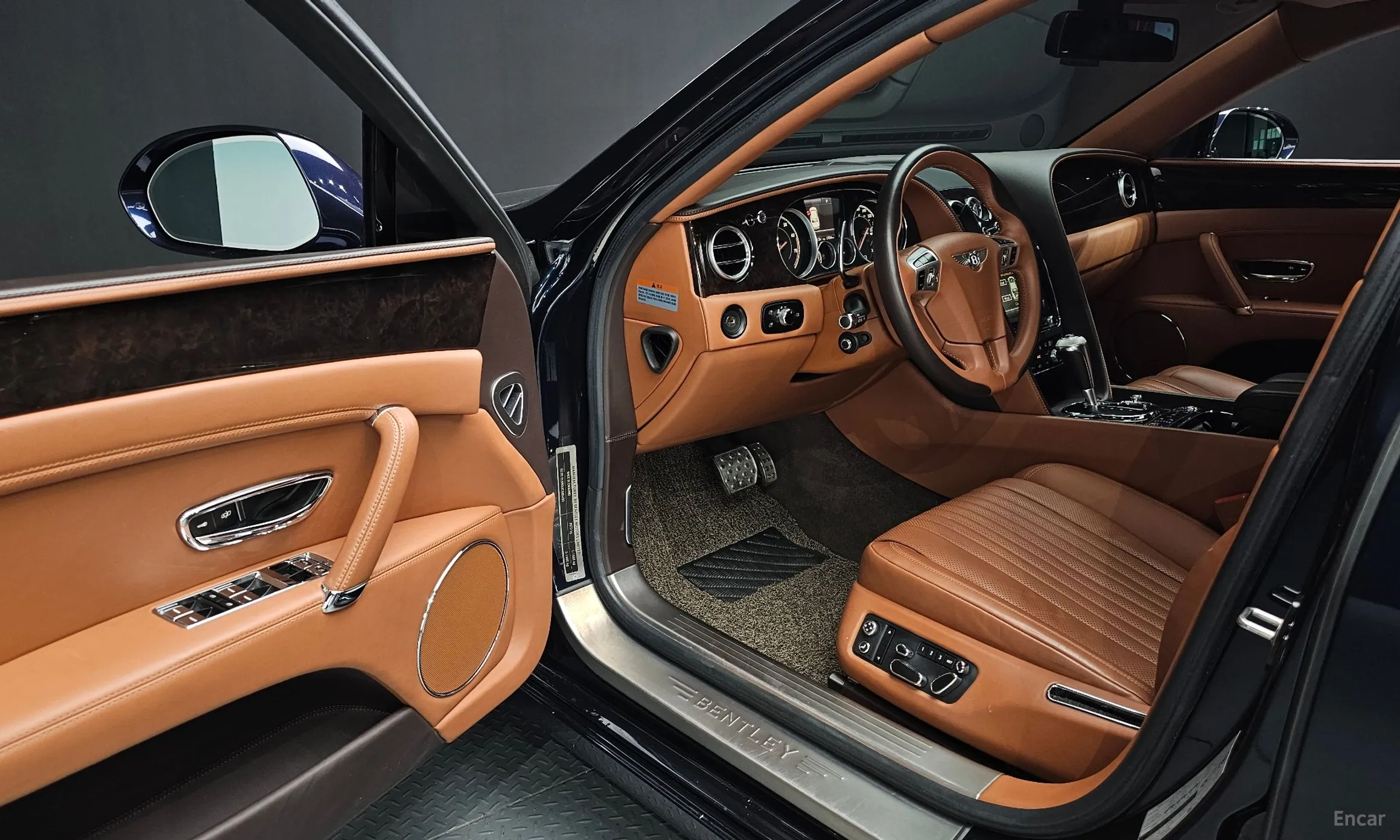 Bentley Flying Spur 2nd Generation превью 11