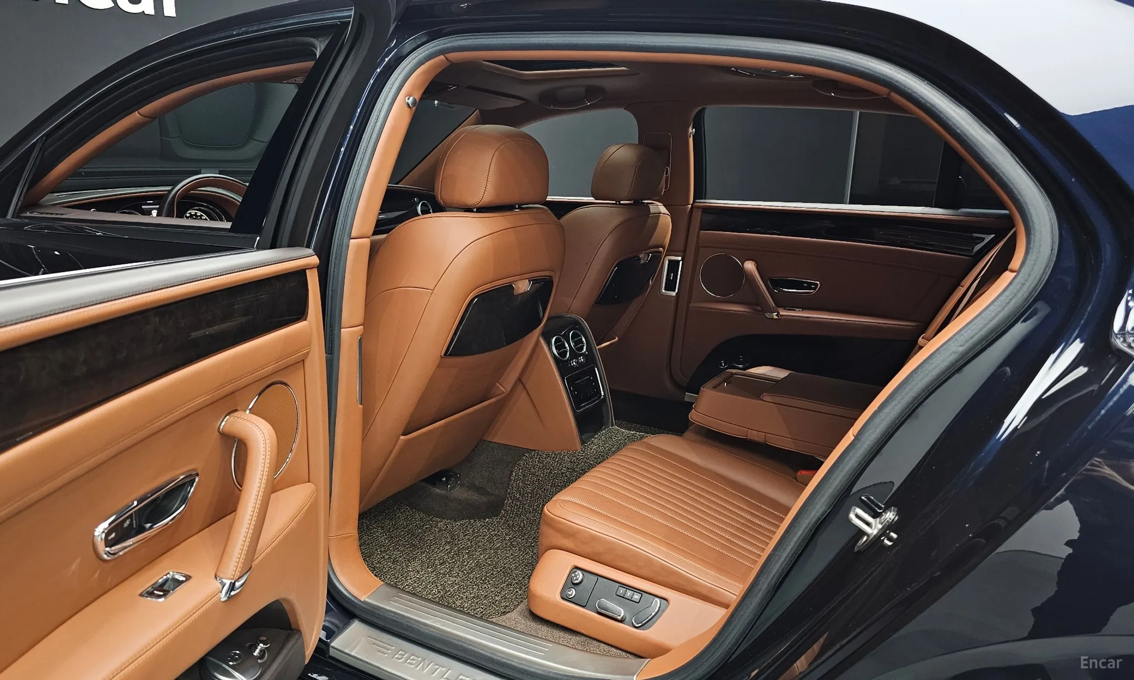 Bentley Flying Spur 2nd Generation превью 12