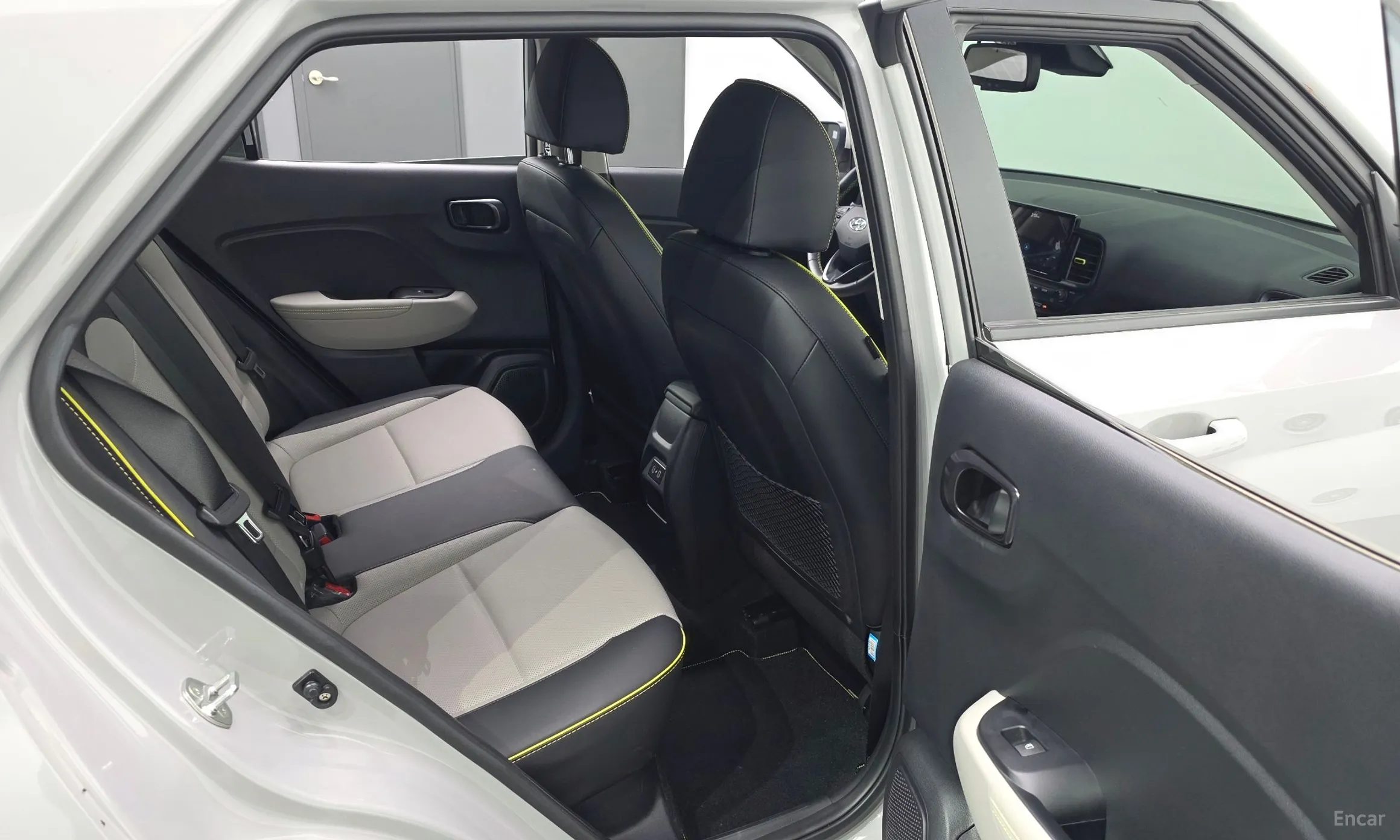 Hyundai Venue превью 11