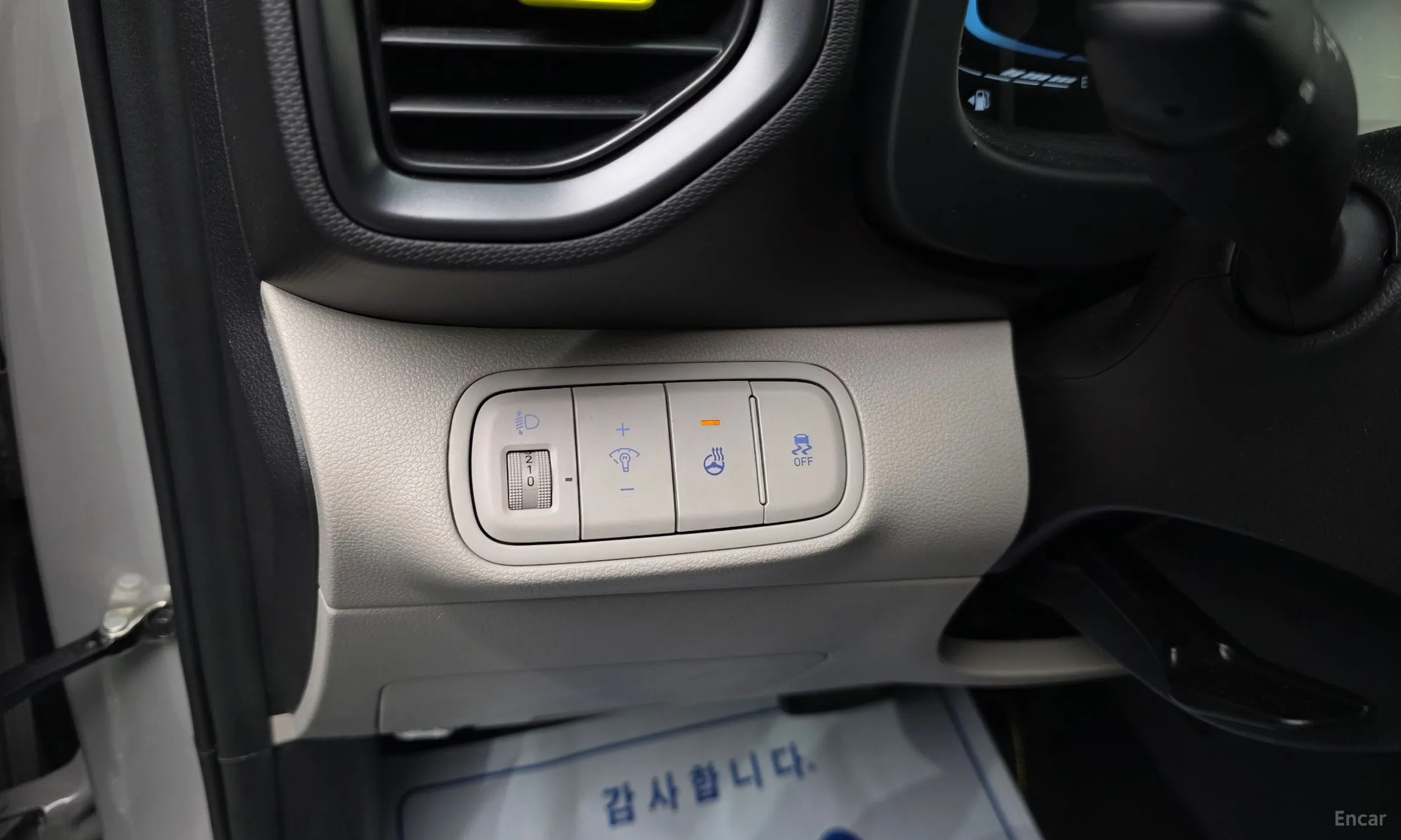 Hyundai Venue превью 19