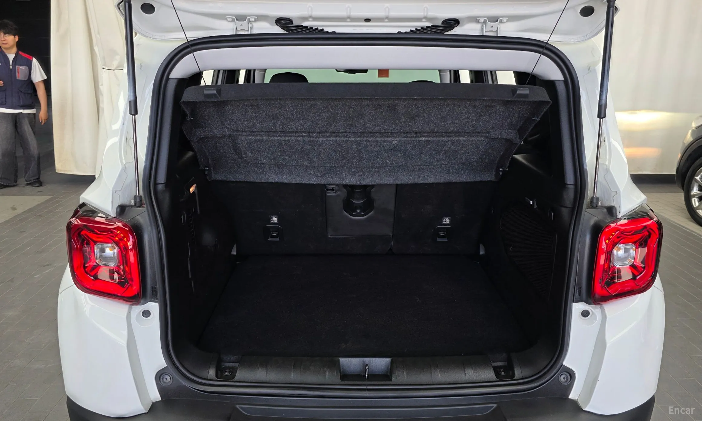 Jeep Renegade превью 20