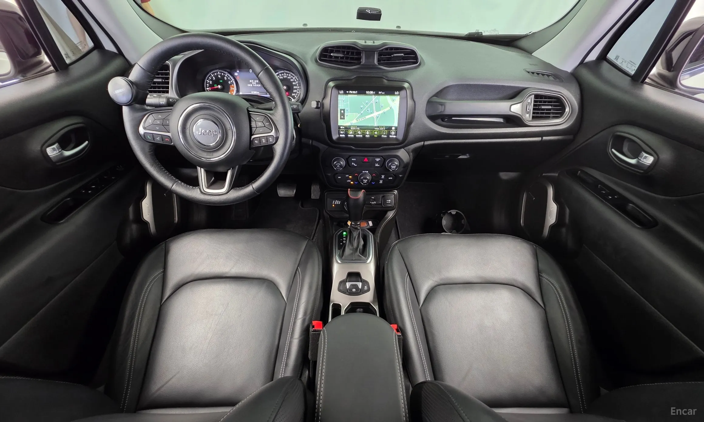 Jeep Renegade превью 7