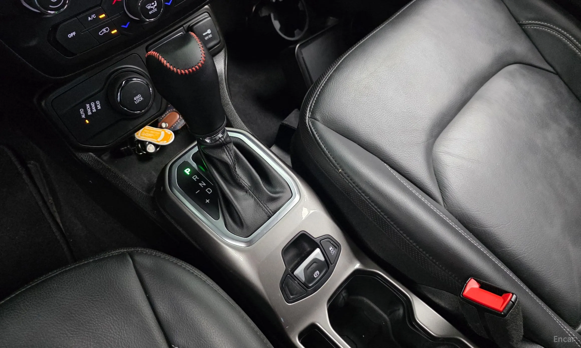 Jeep Renegade превью 9