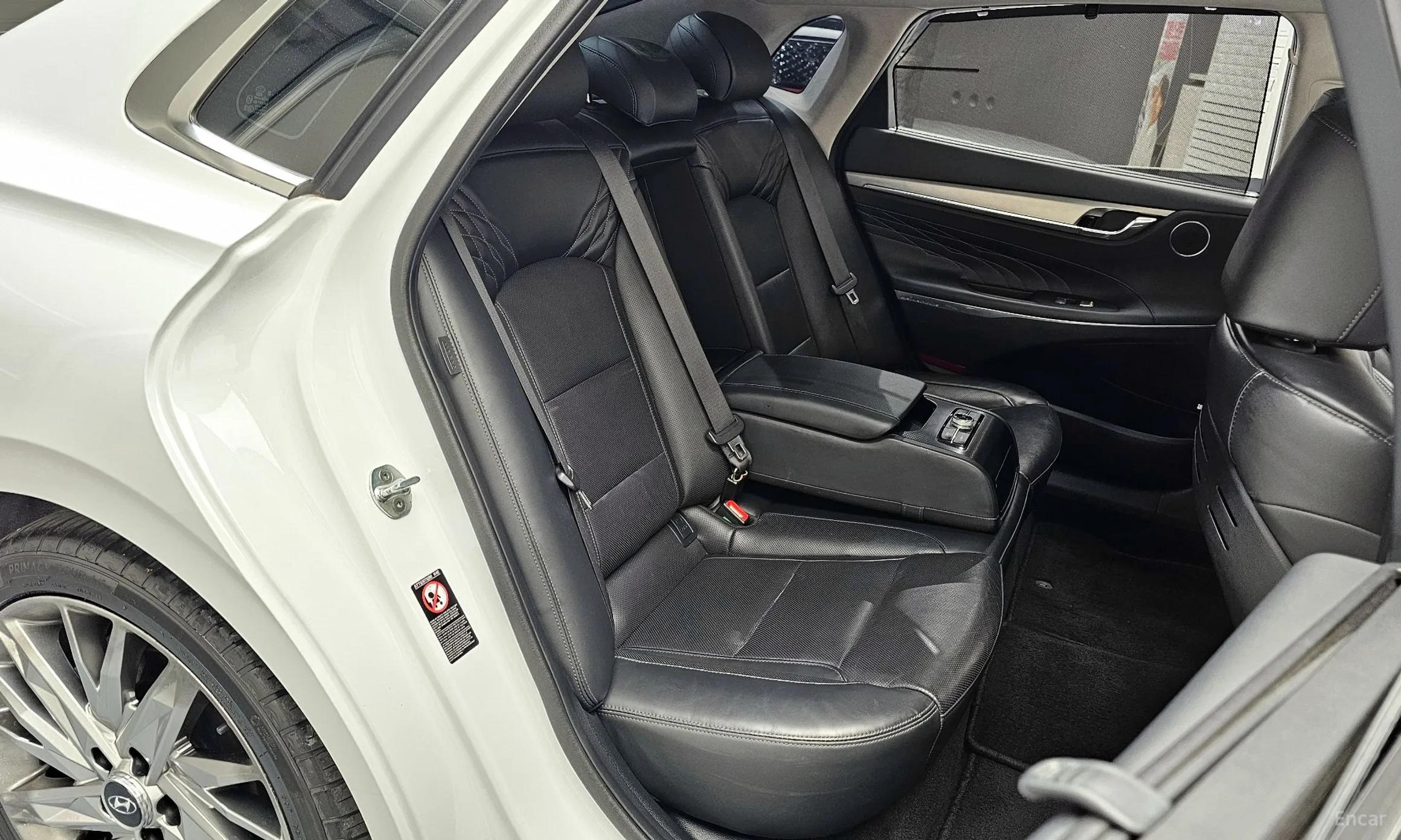 Hyundai Grandeur IG превью 11