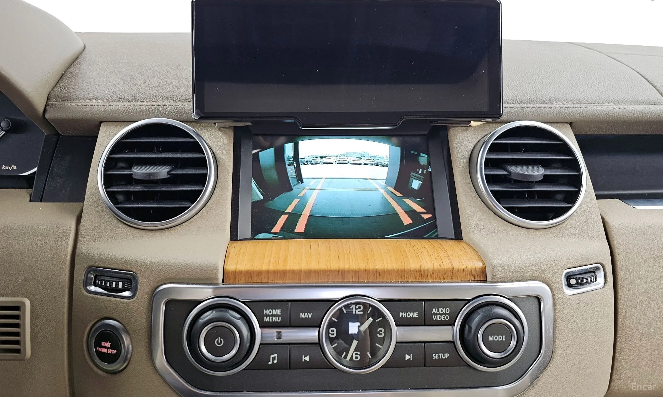 Land Rover Discovery 4 превью 15