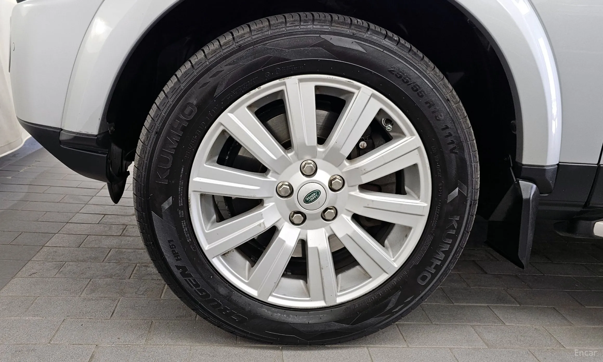 Land Rover Discovery 4 превью 5